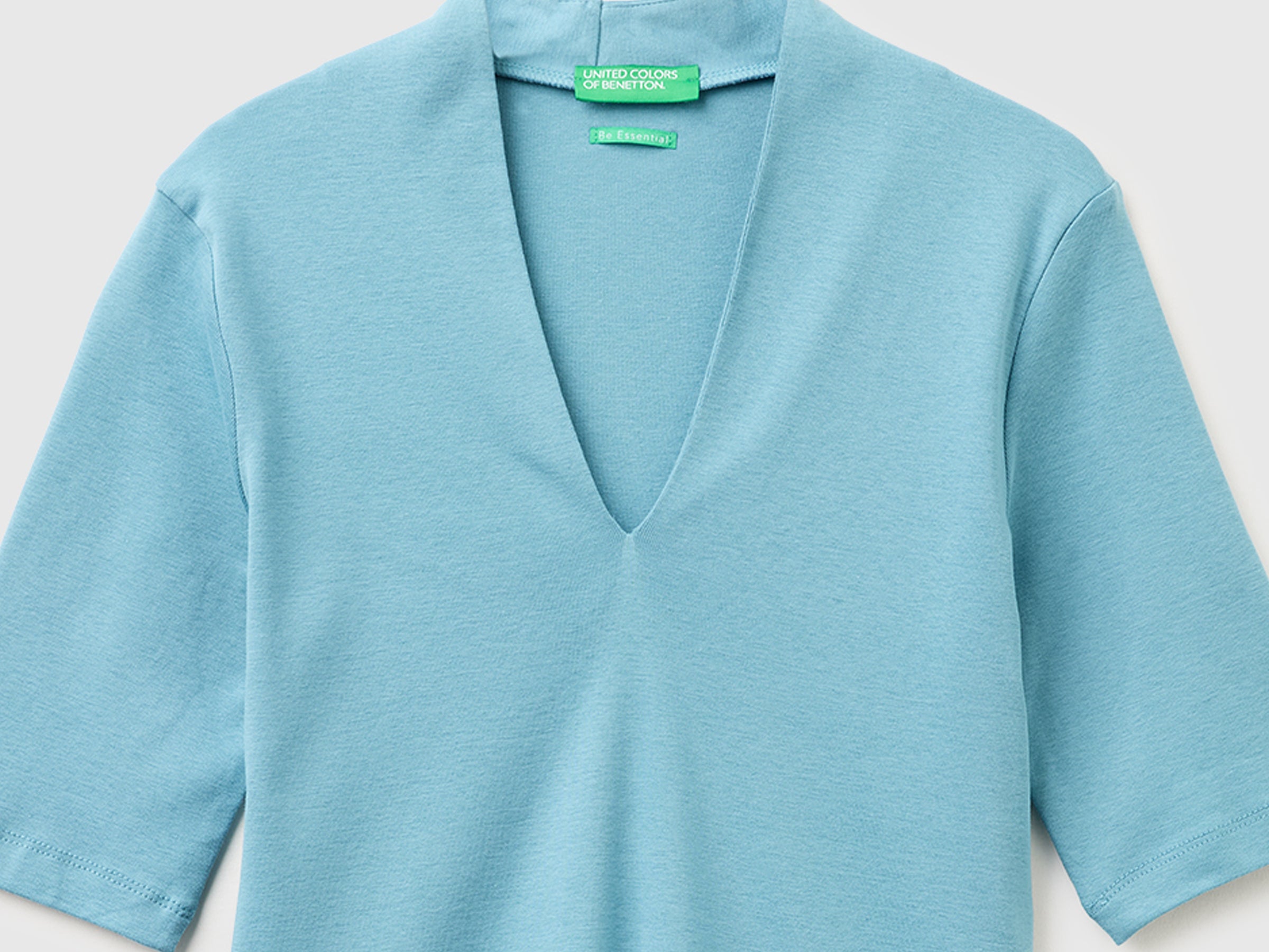 T-shirt slim fit em algodão de fibra longa - ucb_image_DS1
