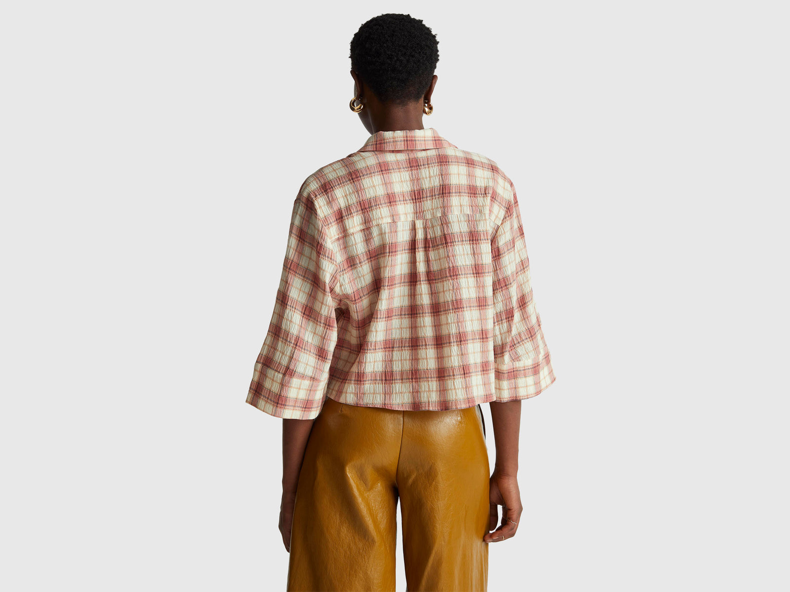 Camisa aos quadrados com folhos - ucb_image_B