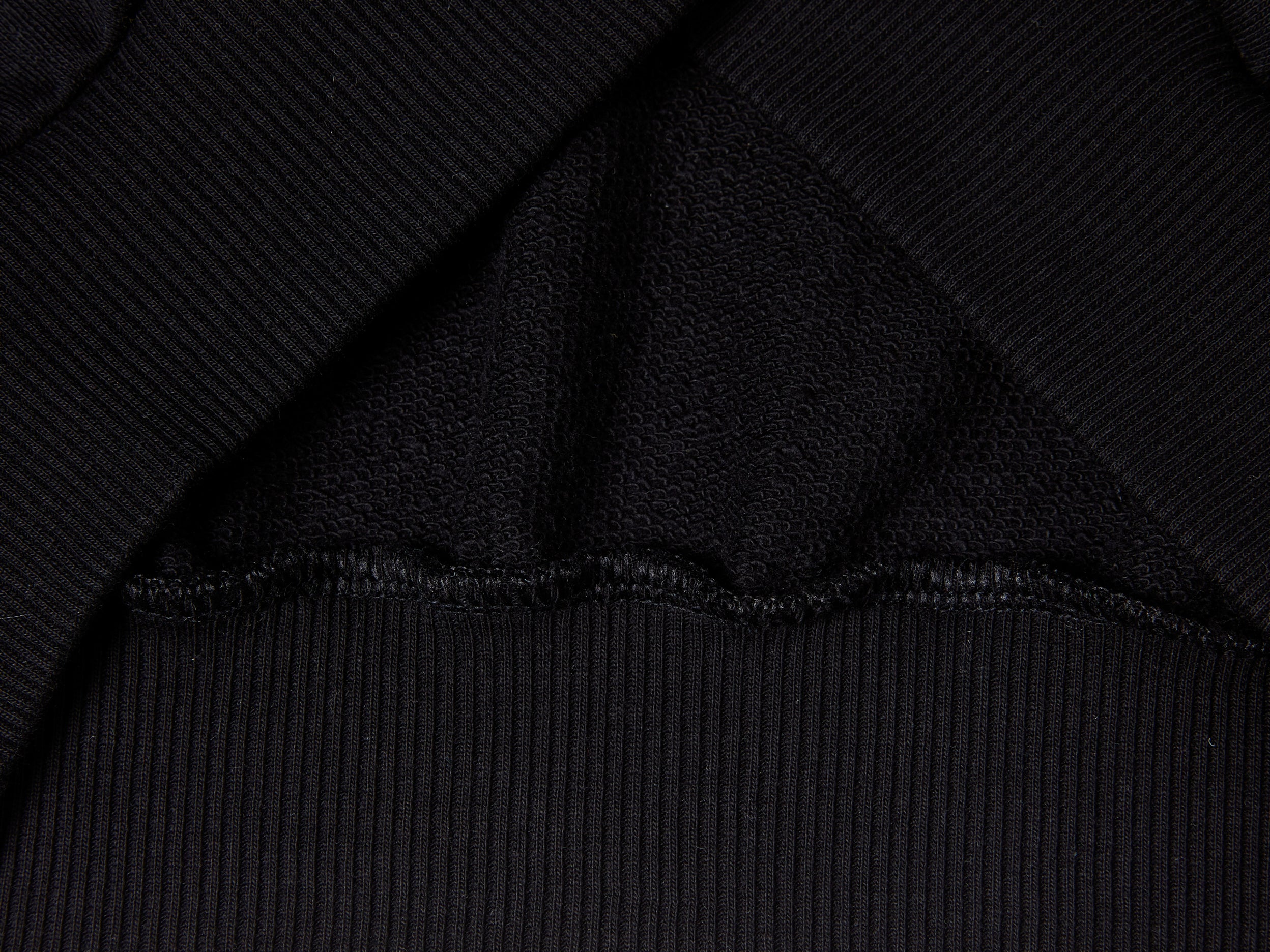 Sweat cropped Stranger Things - ucb_image_DS1