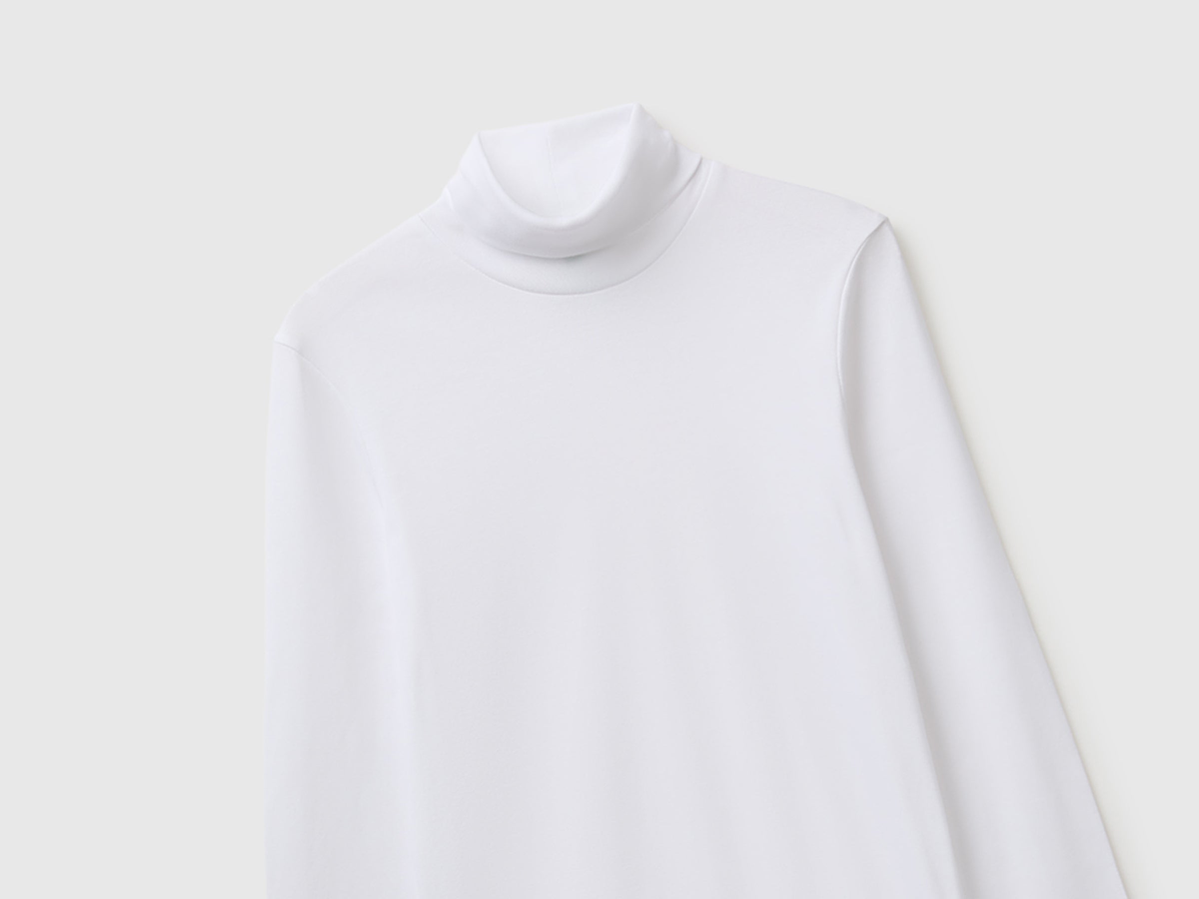 T-shirt de gola alta em algodão de fibra longa - ucb_image_FY