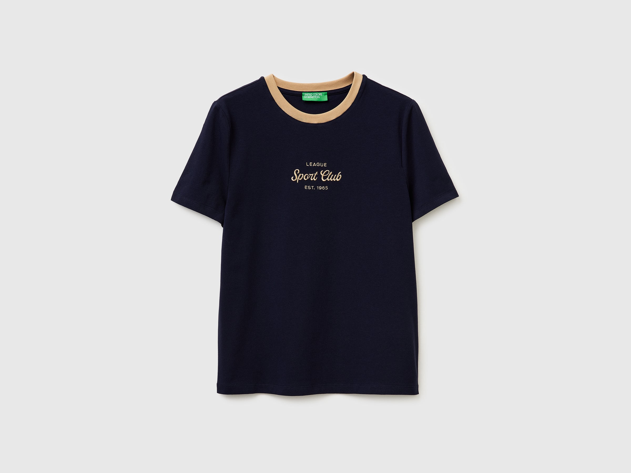 T-shirt com emblema bordado - ucb_image_FS