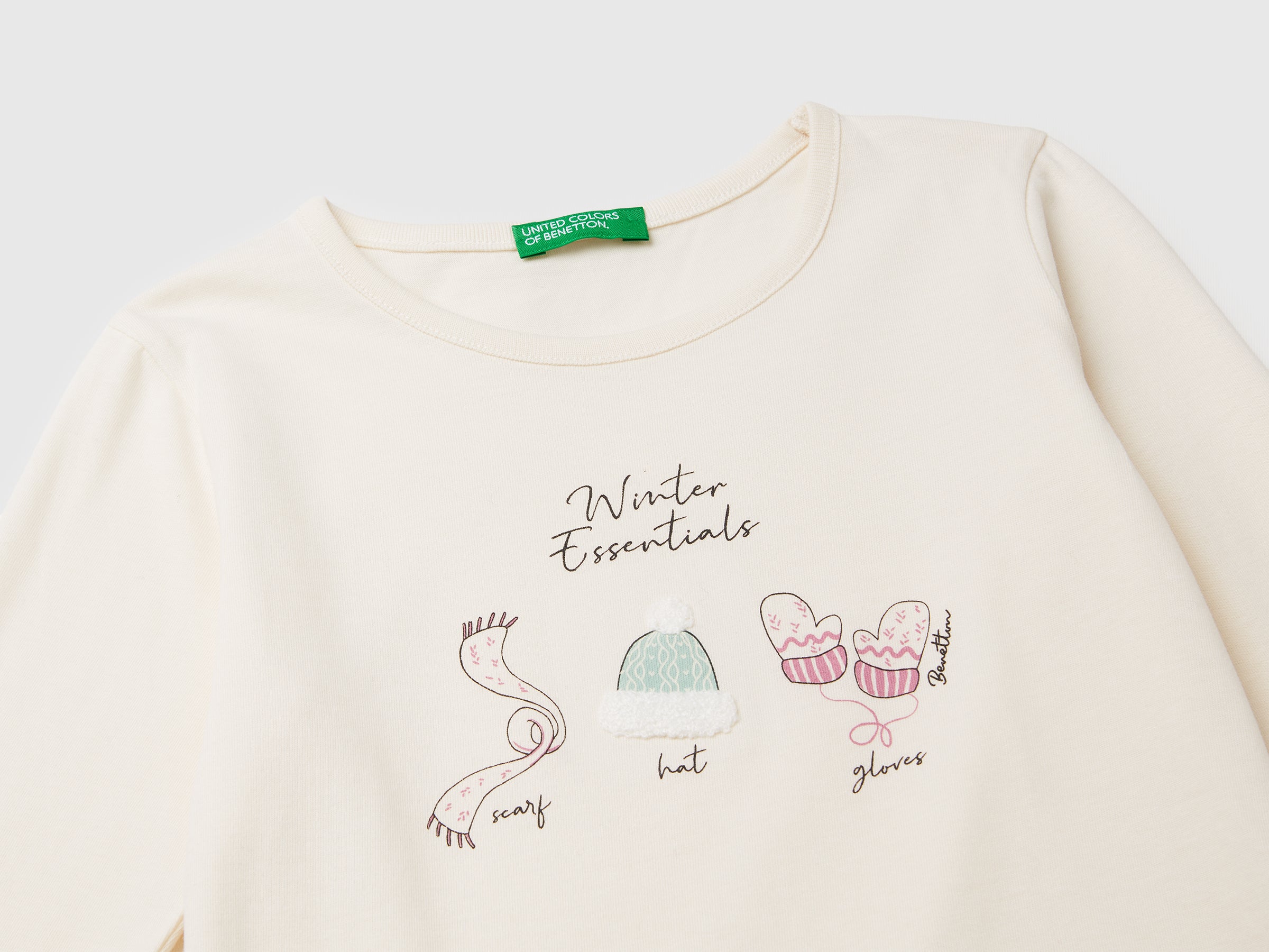 T-shirt com estampa e bordado - ucb_image_DS1
