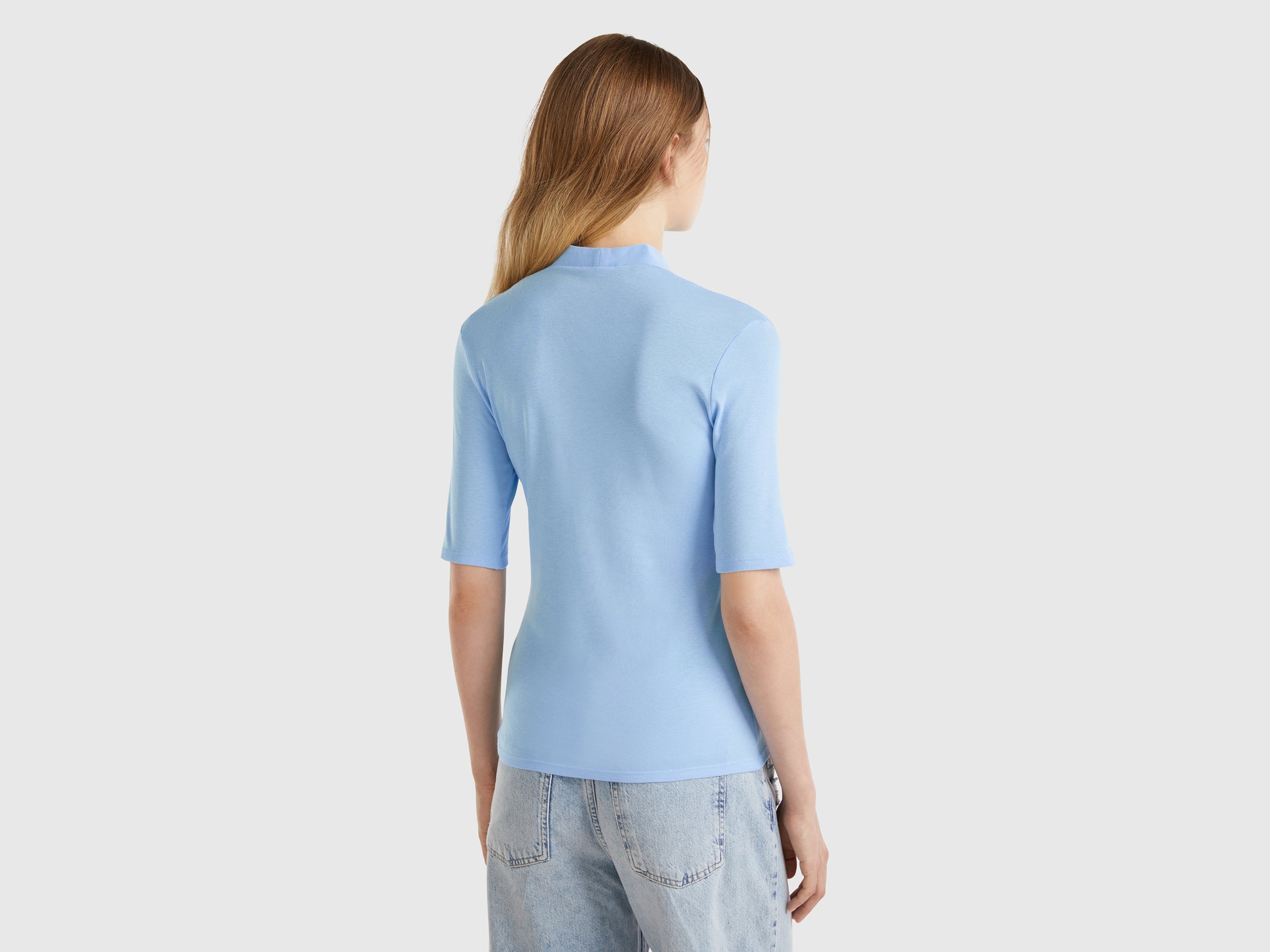 T-shirt slim fit em algodão de fibra longa - ucb_image_B