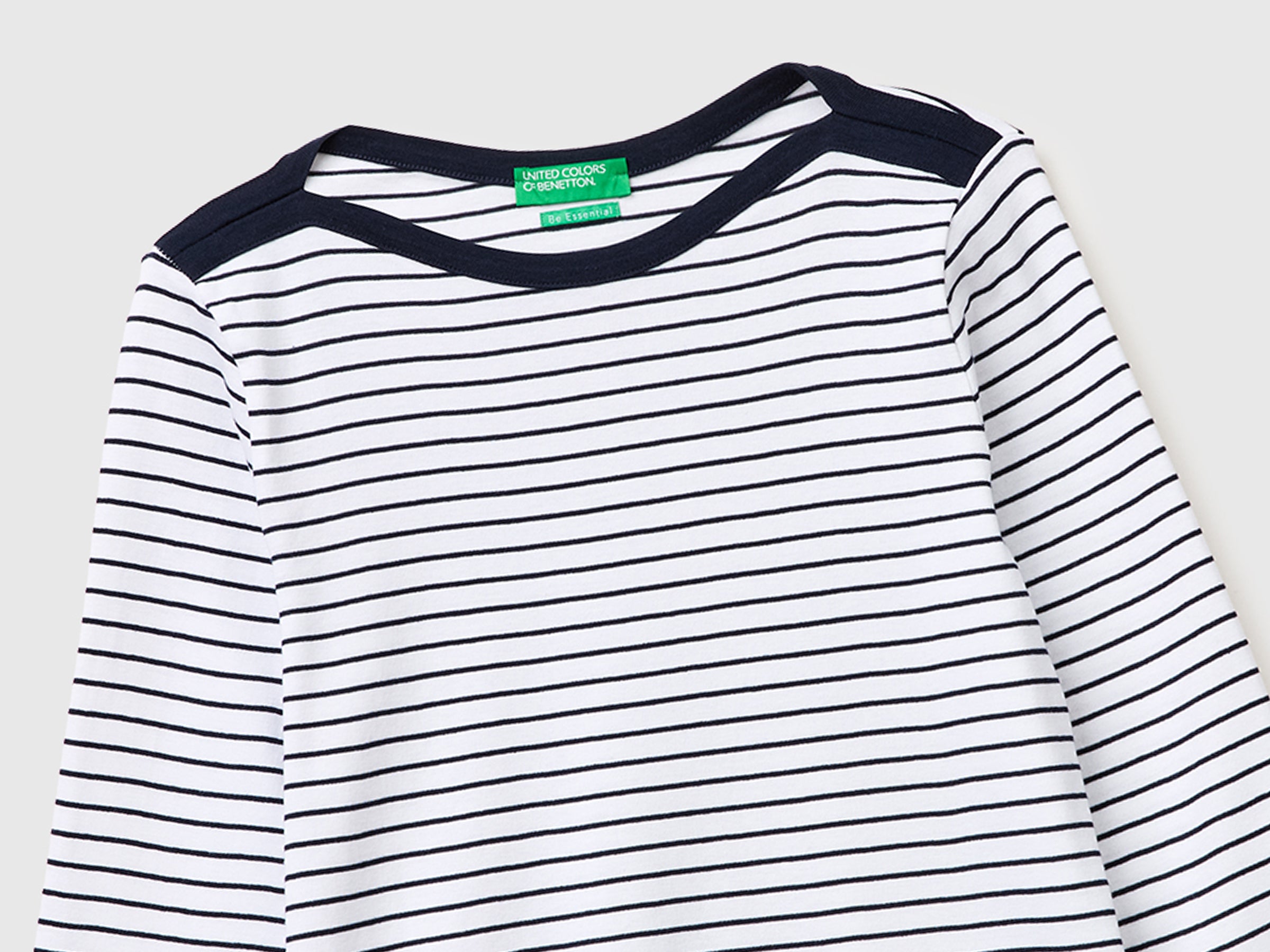 Striped t-shirt with boat neck - ucb_image_DS1