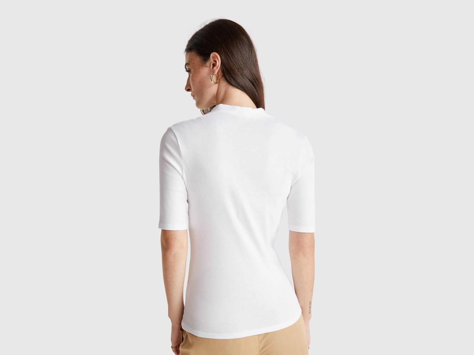 T-shirt slim fit em algodão de fibra longa - ucb_image_B