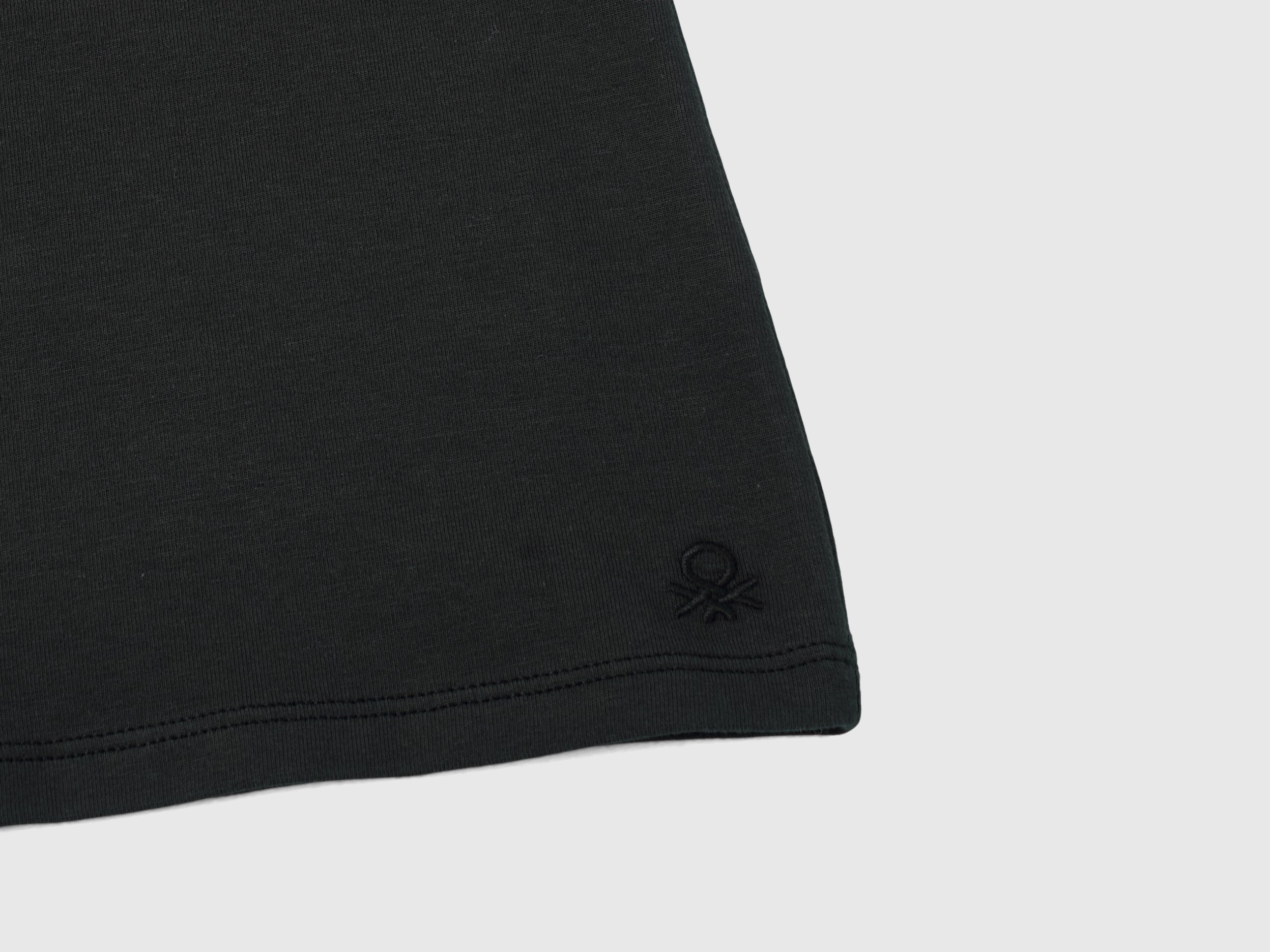 T-shirt stretch com gola alta - ucb_image_DS1