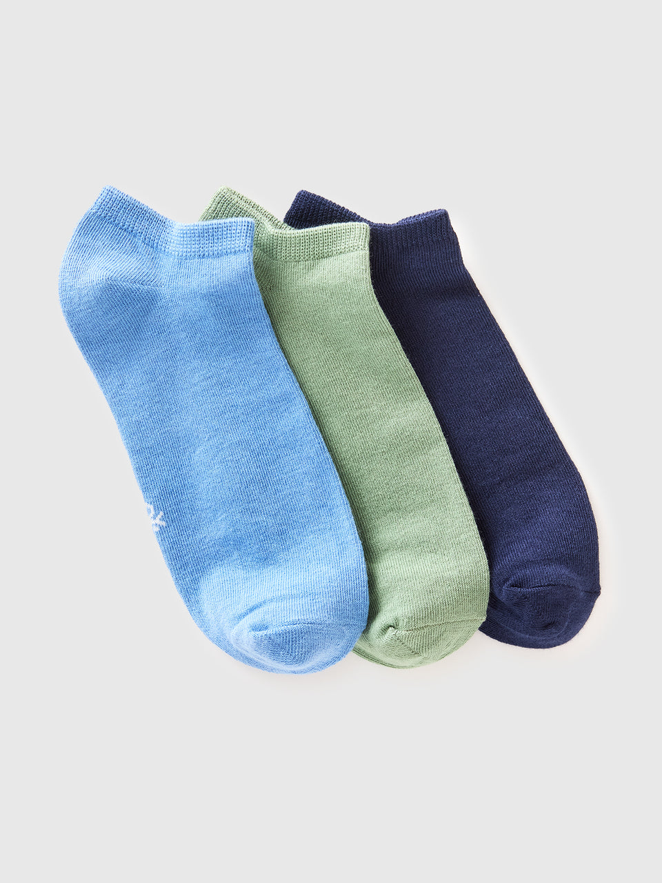 Three pairs of plain short socks - ucb_image_FS