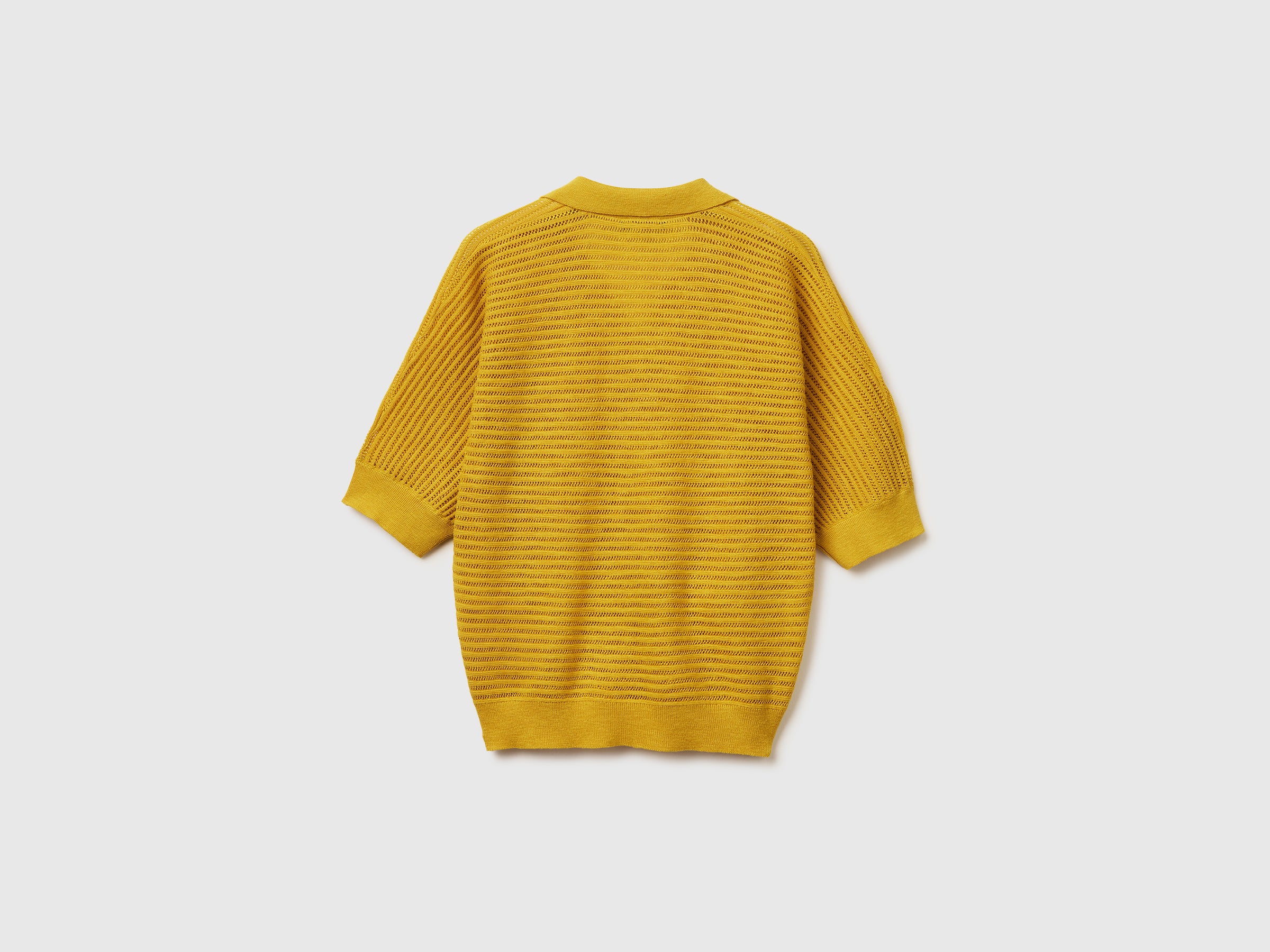 Perforated polo shirt in linen blend - ucb_image_BS