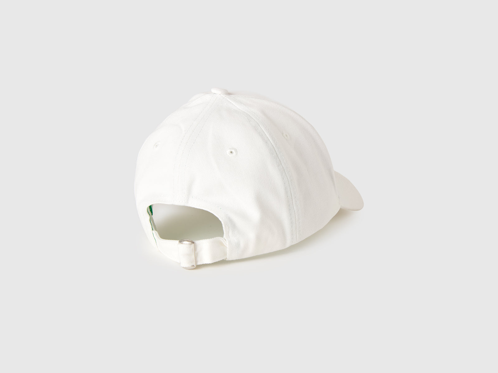 Baseball cap with logo - ucb_image_BS