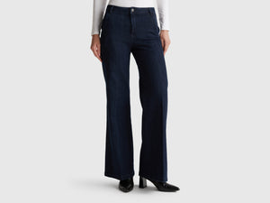Weit geschnittene Jeans