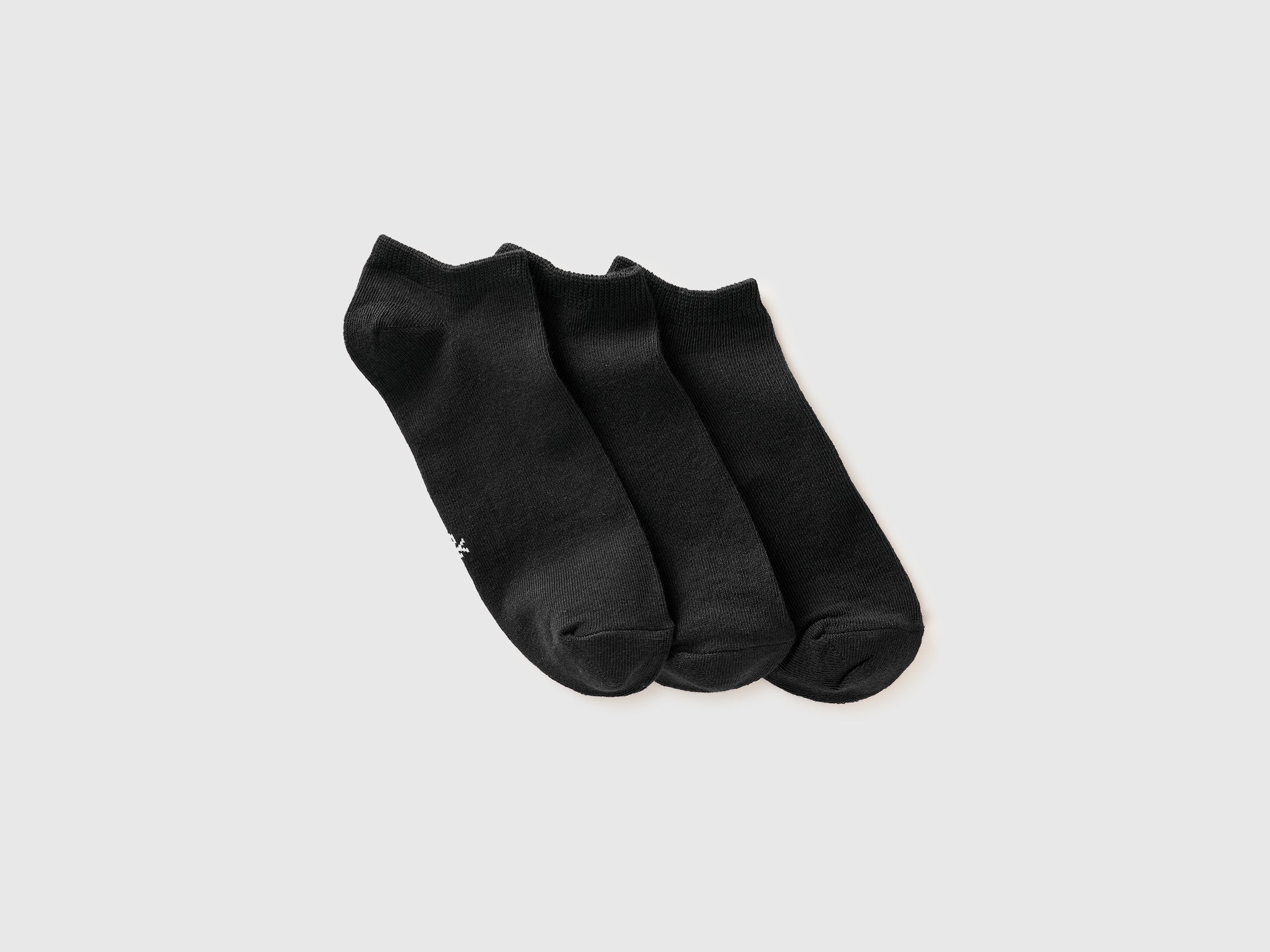 Three pairs of plain short socks - ucb_image_FS