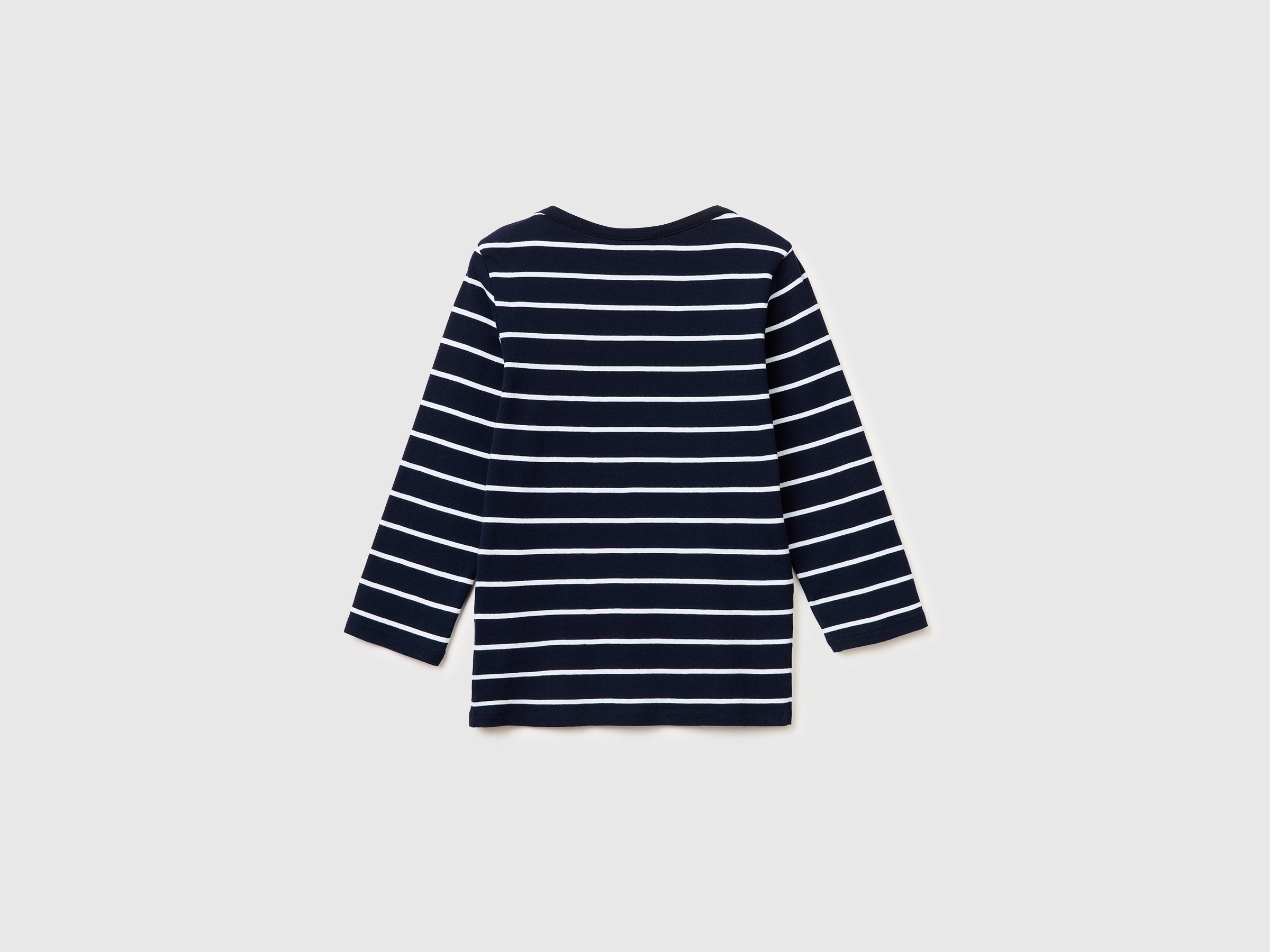 T-shirt às riscas com decote à barco - ucb_image_BS