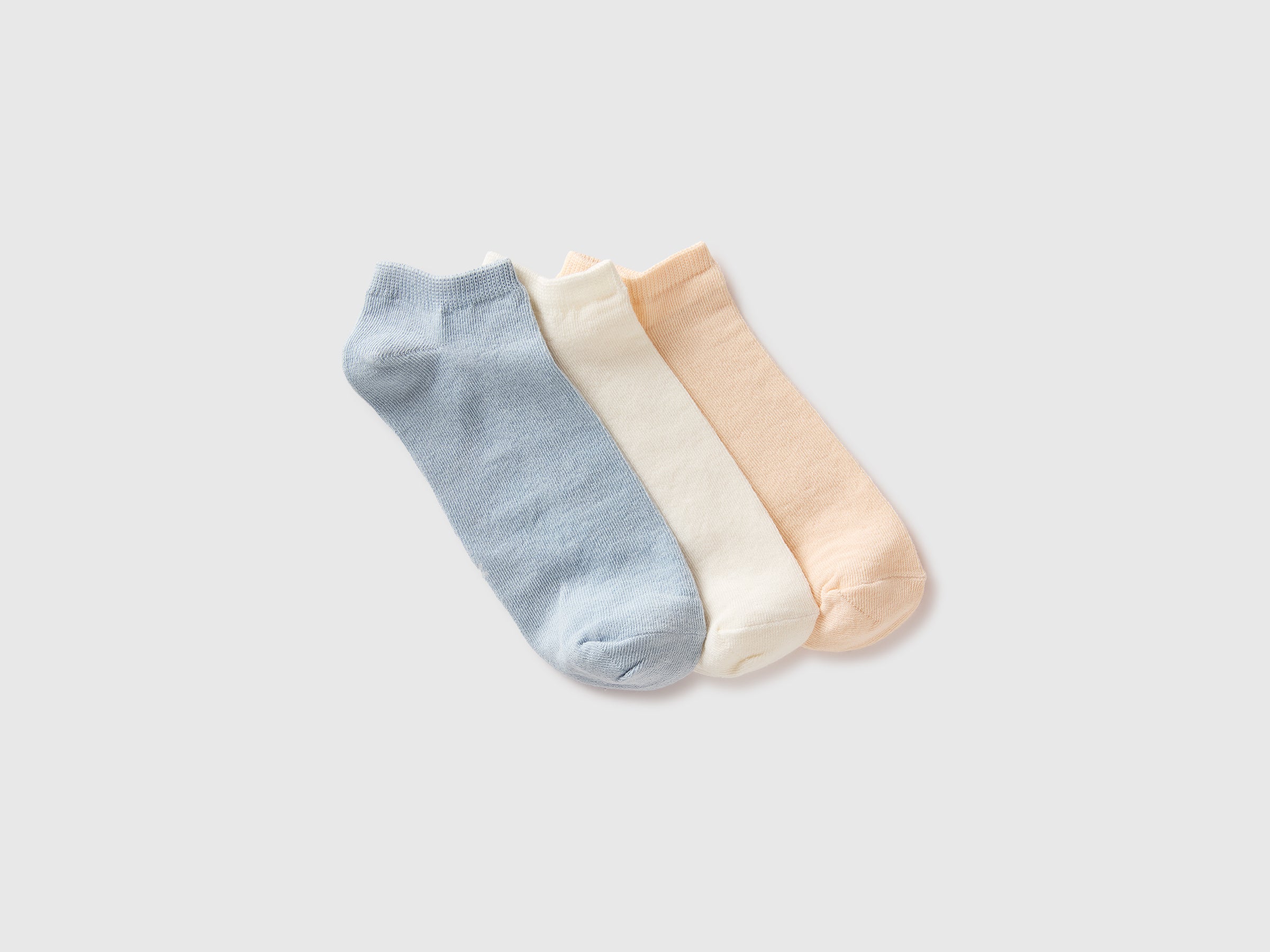Three pairs of plain short socks - ucb_image_FS