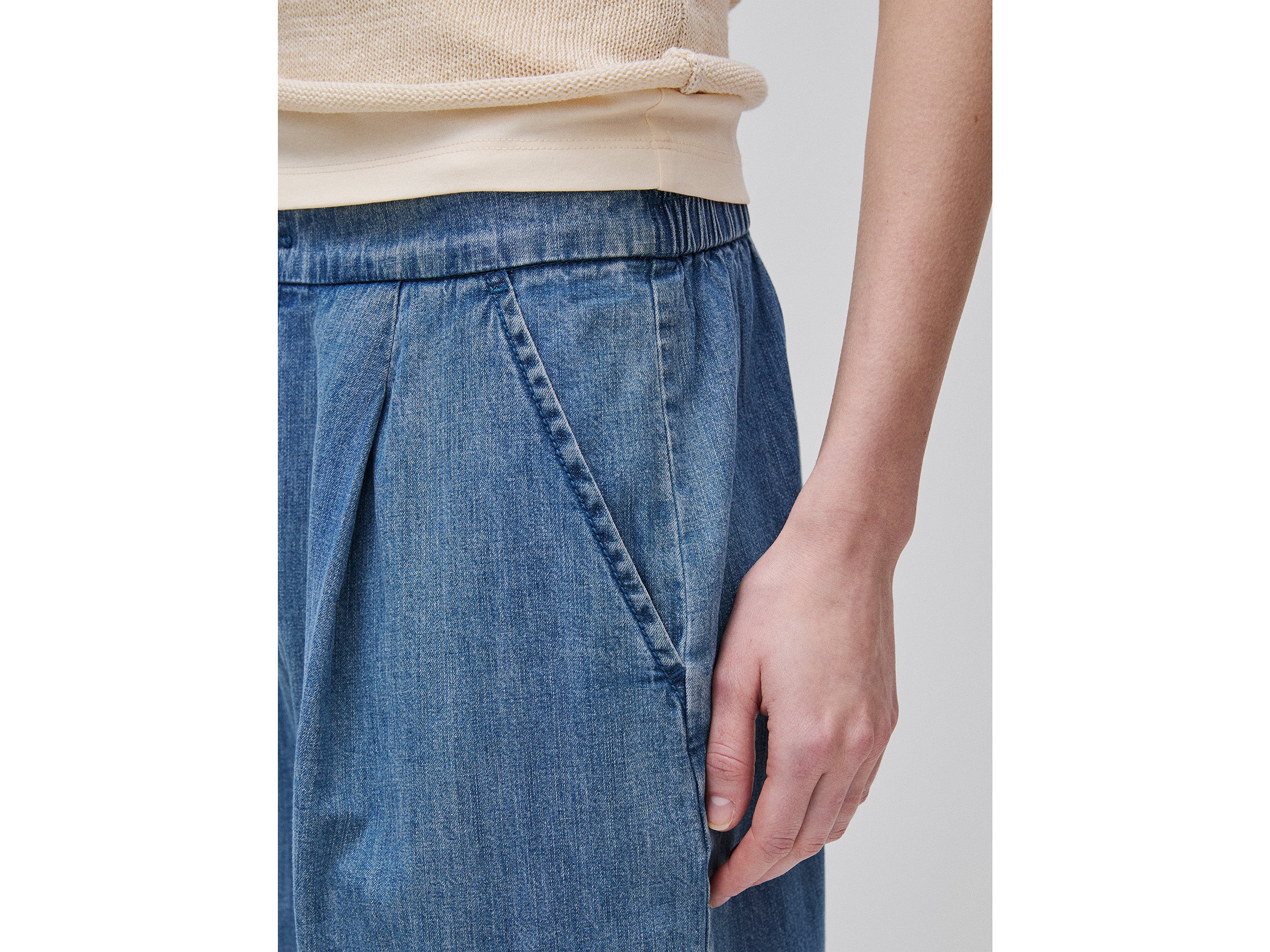 Calças wide fit em denim - ucb_image_FY