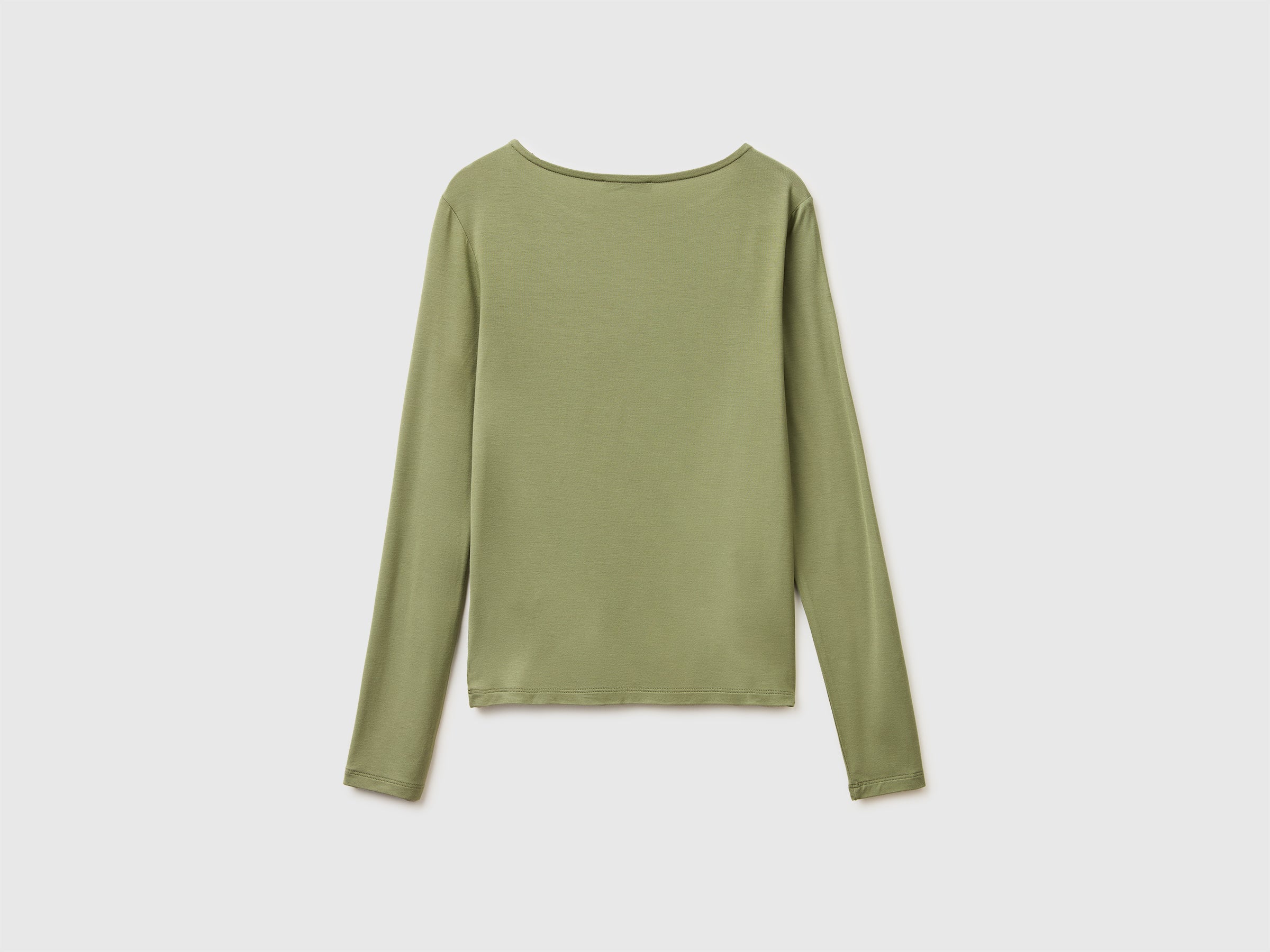 Boat-neck T-shirt - ucb_image_BS