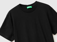 Black t-shirt - ucb_image_DS1