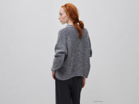 Camisola decote em V perfurada em mistura de lã e alpaca - ucb_image_B