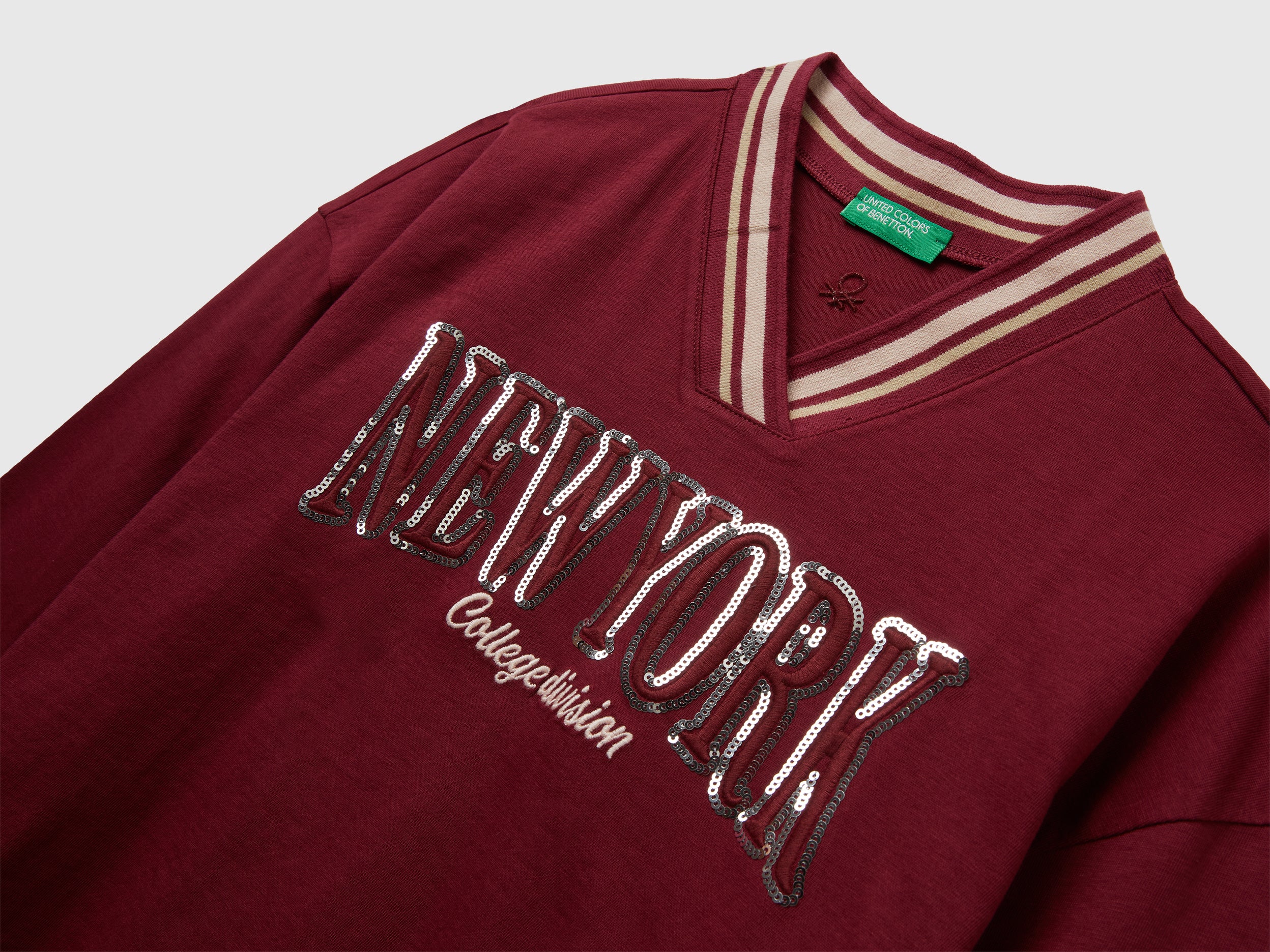 T-shirt com bordado lantejoulas - ucb_image_DS1