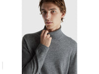 Camisola de gola alta cinzenta em pura lã Merino - ucb_image_FY