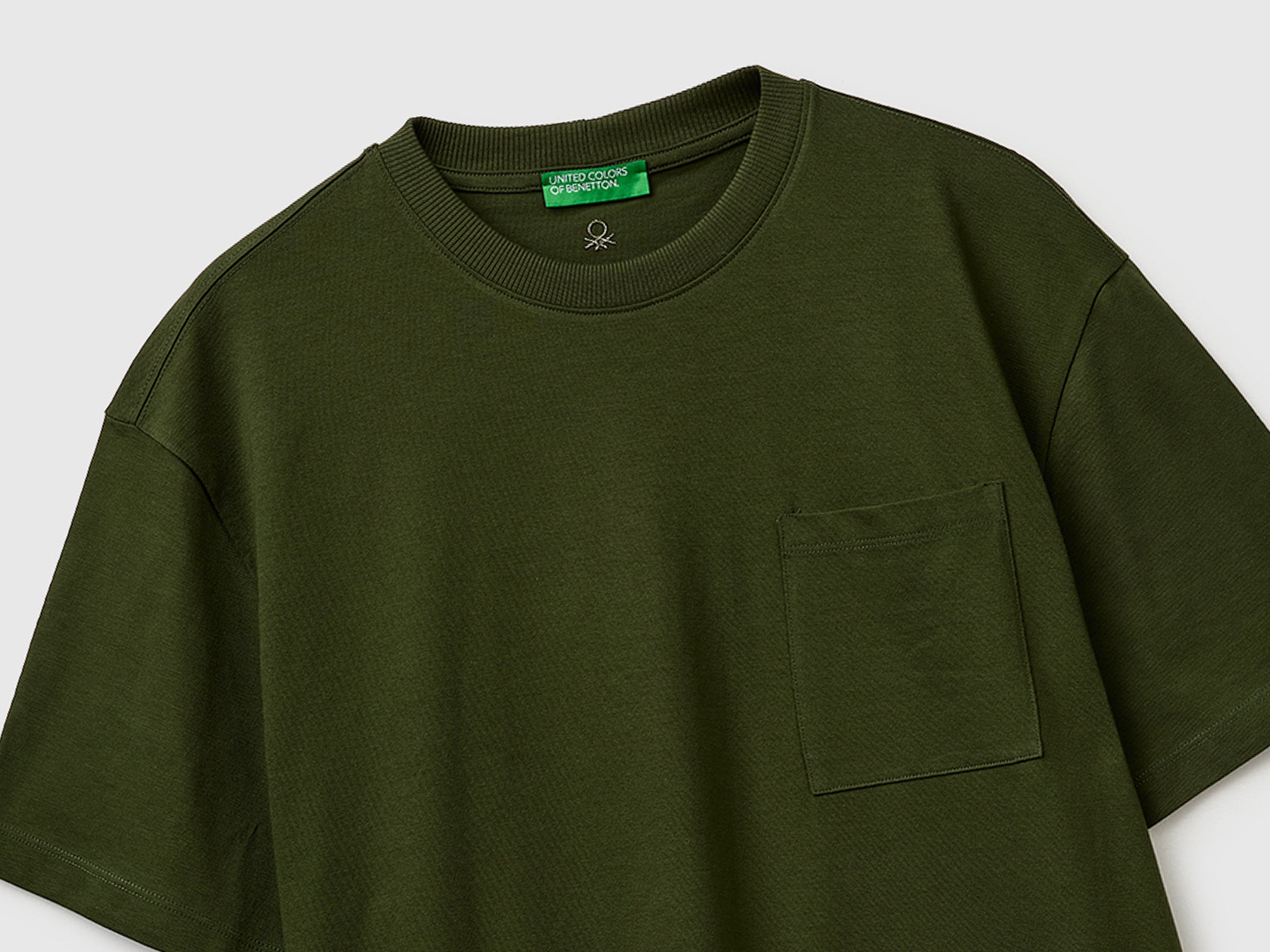 T-shirt com bolso pequeno - ucb_image_FY