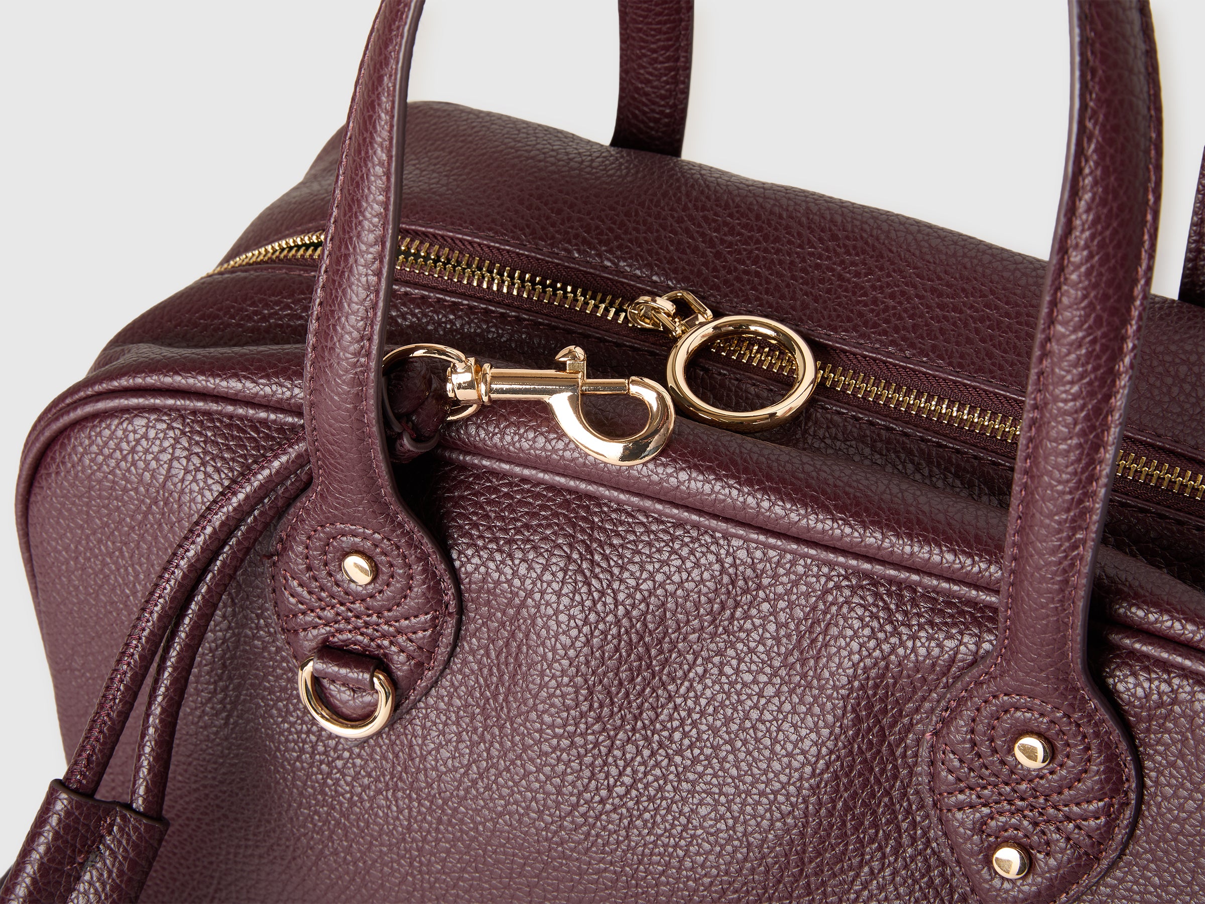 Bolsa bowling de ombro - ucb_image_DS1