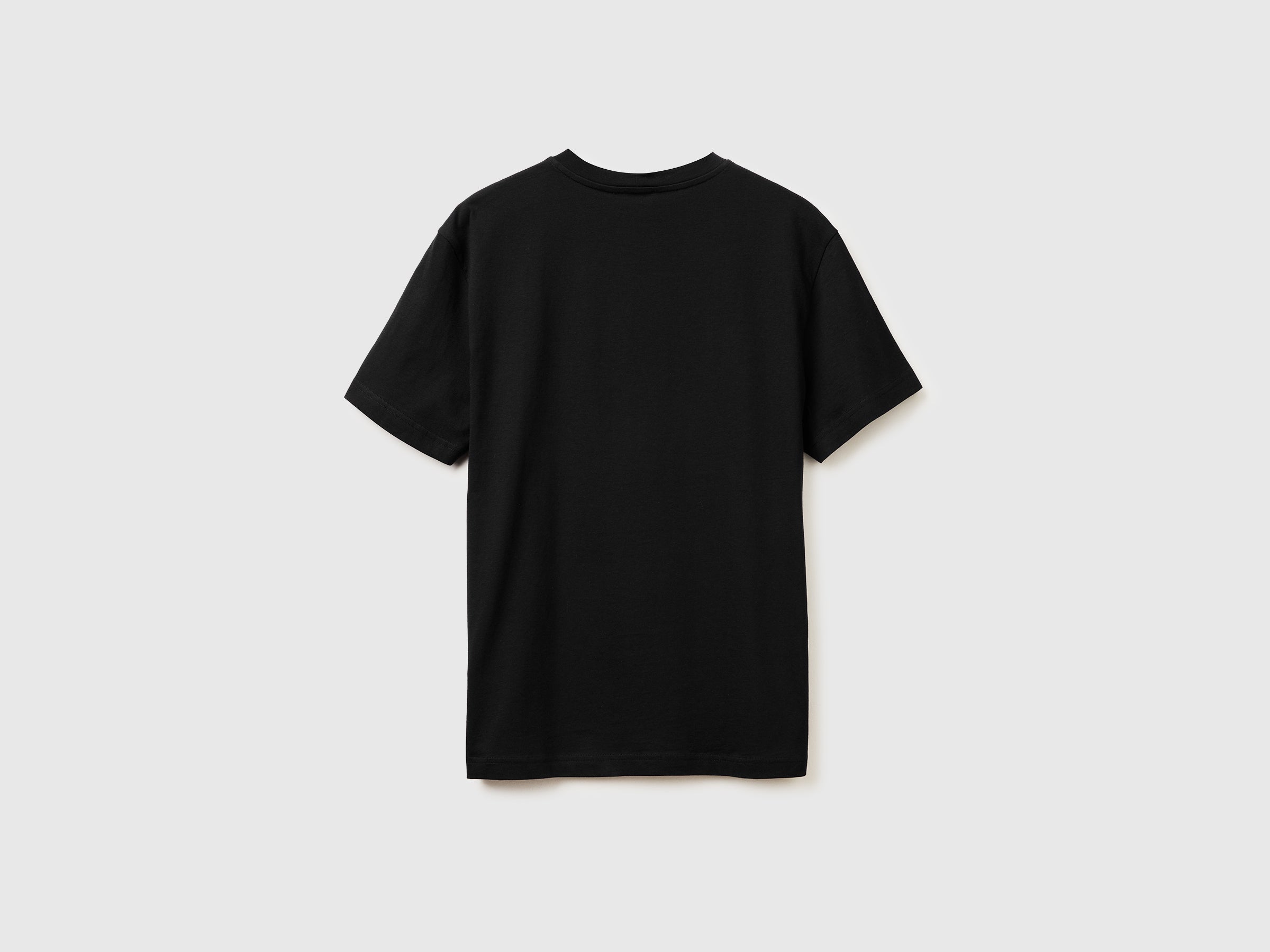 Black t-shirt - ucb_image_BS