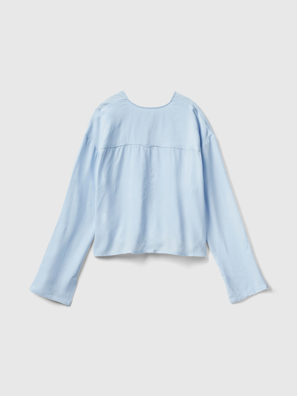 Blusa com decote em V - ucb_image_BS