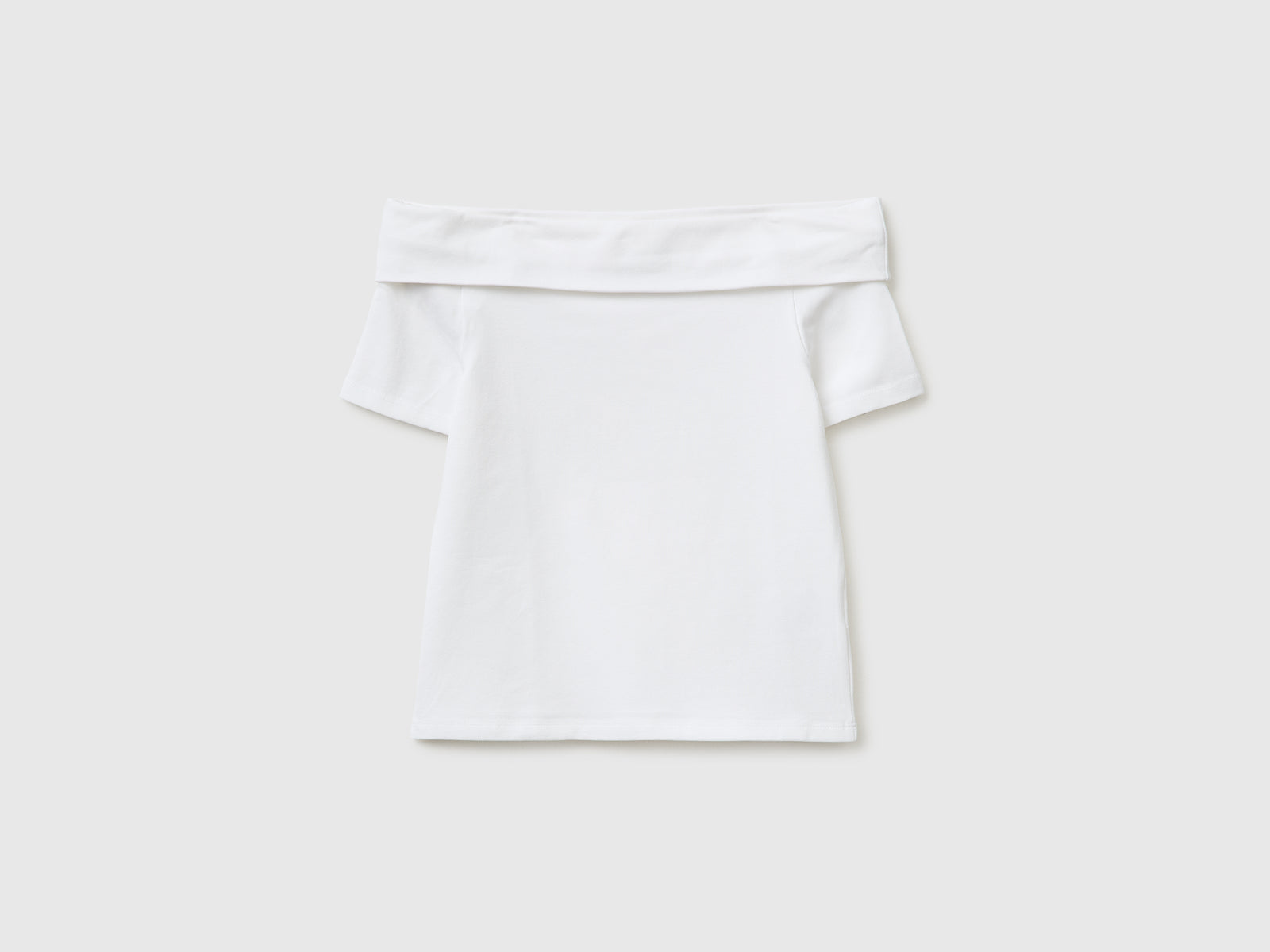 T-shirt com decote à barco - ucb_image_FS