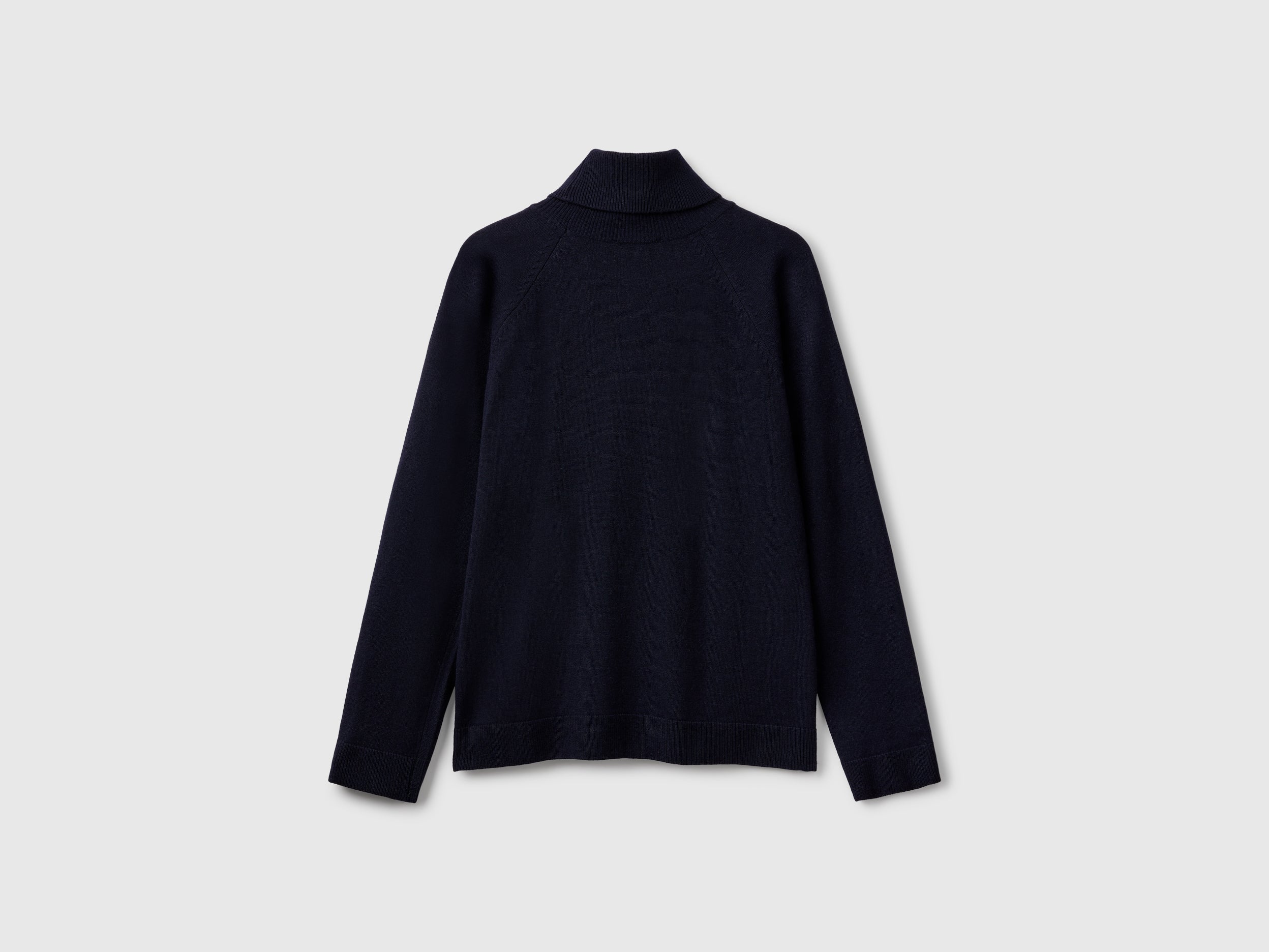 Midnight blue turtleneck sweater in cashmere and wool blend - ucb_image_BS