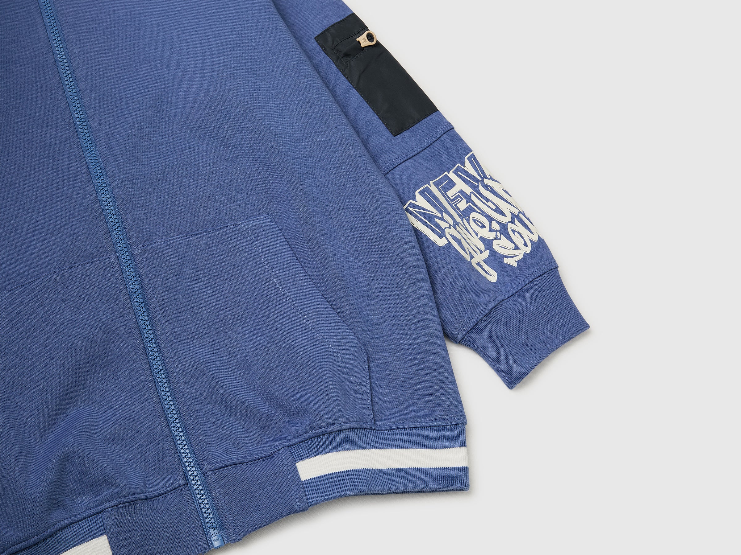 Open sweatshirt with nylon inserts - ucb_image_DS1