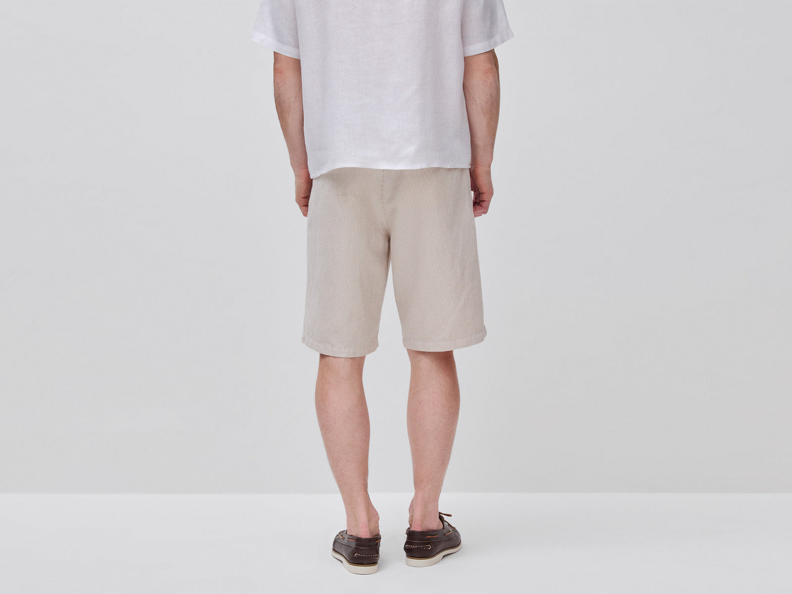 Bermudas regular fit em mistura de linho - ucb_image_B