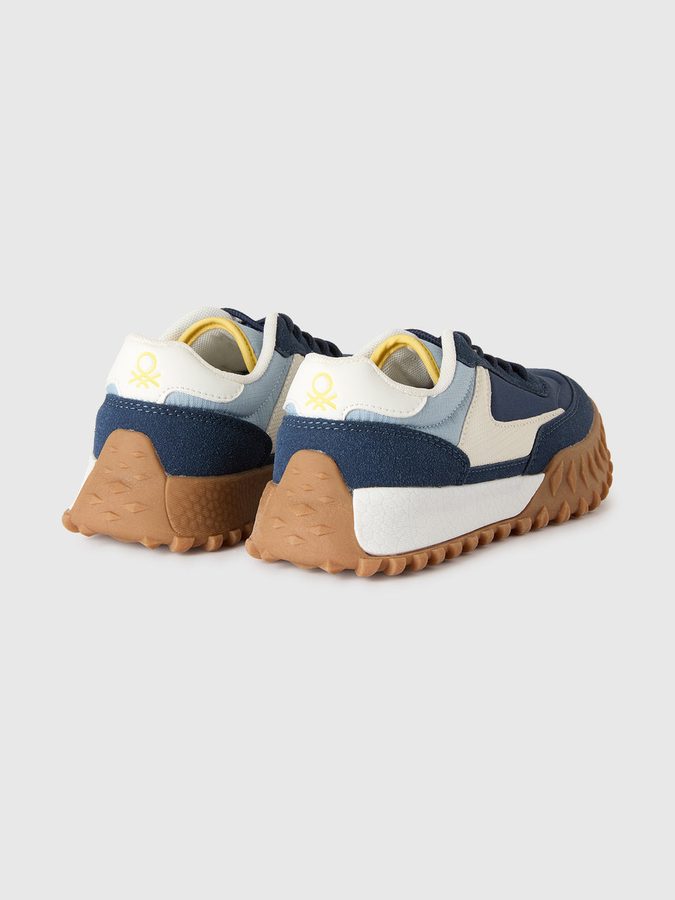 Sneakers com atacadores - ucb_image_BS