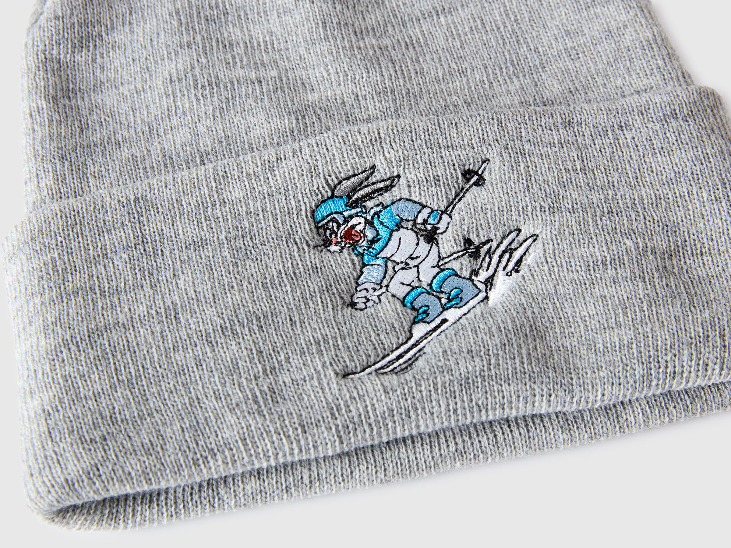 Looney Tunes x Olympic Collection gray beanie - ucb_image_DS1