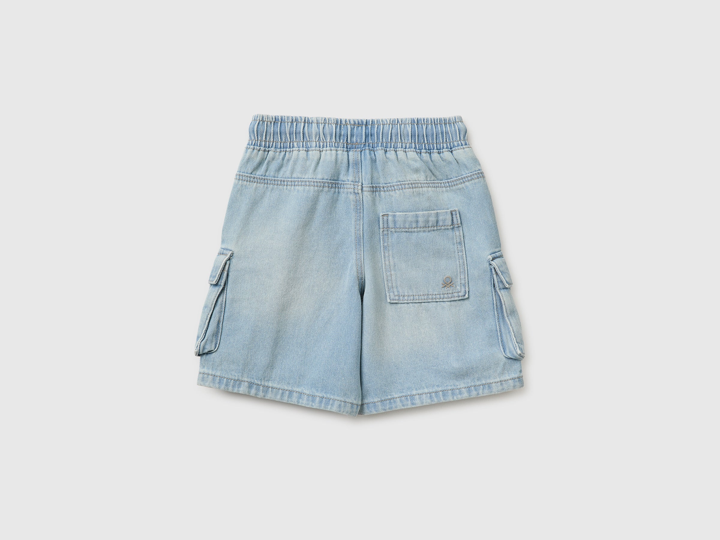 Denim Bermuda shorts with pockets - ucb_image_BS