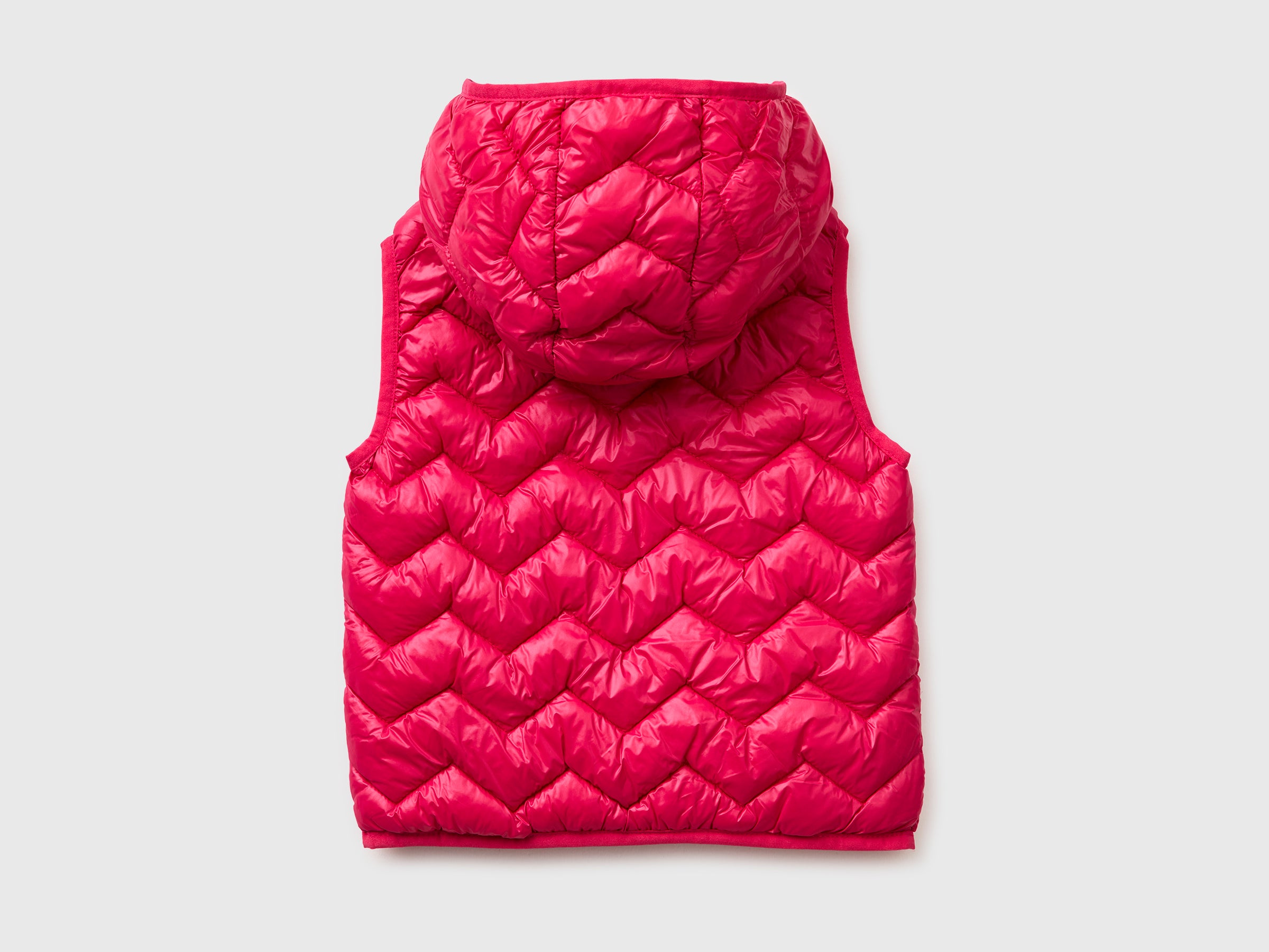 Sleeveless jacket with hood - ucb_image_BS