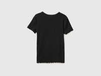 Ribbed V-neck T-shirt - ucb_image_BS