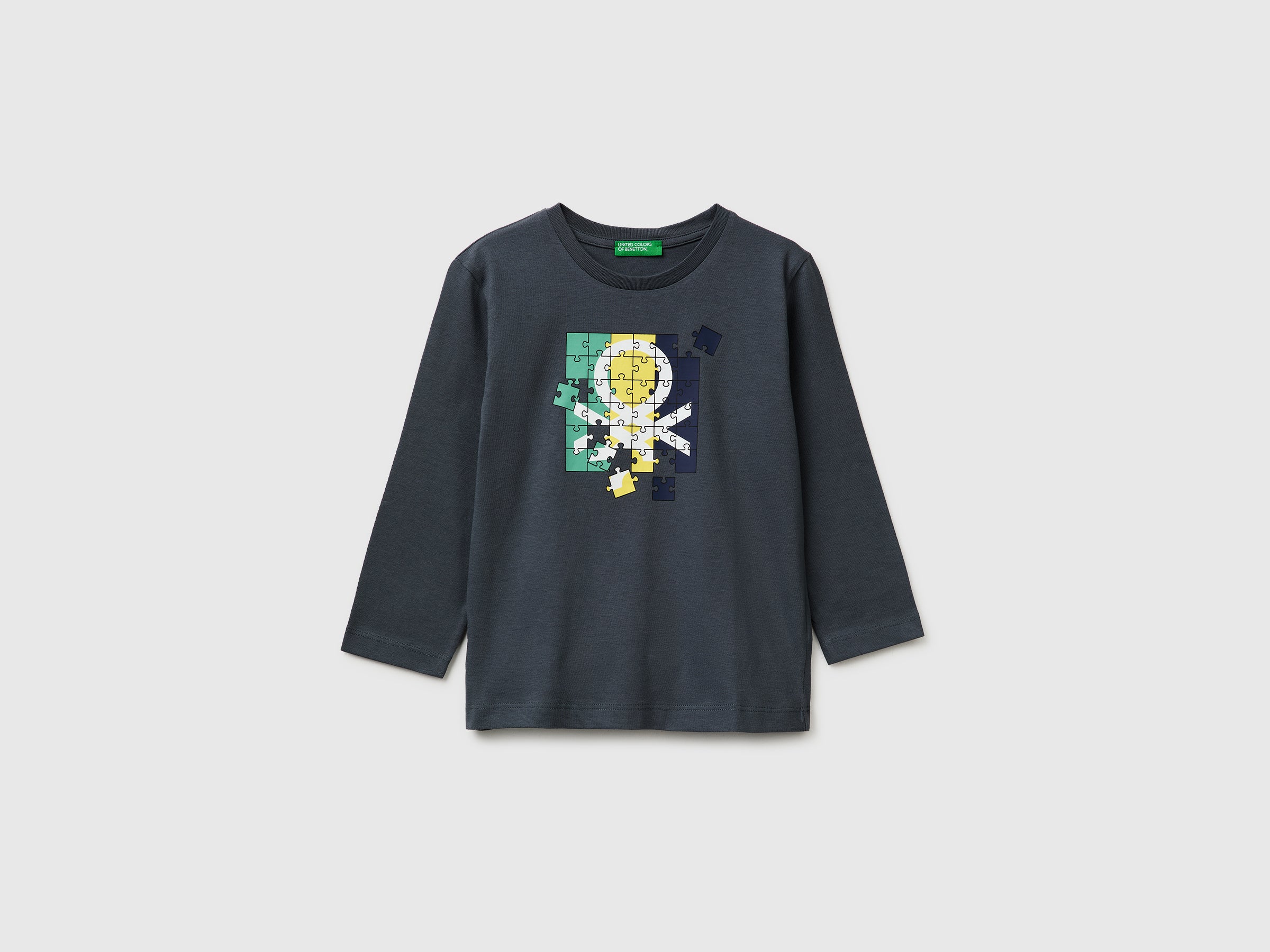 T-shirt com estampa logótipo em algodão orgânico - ucb_image_FS
