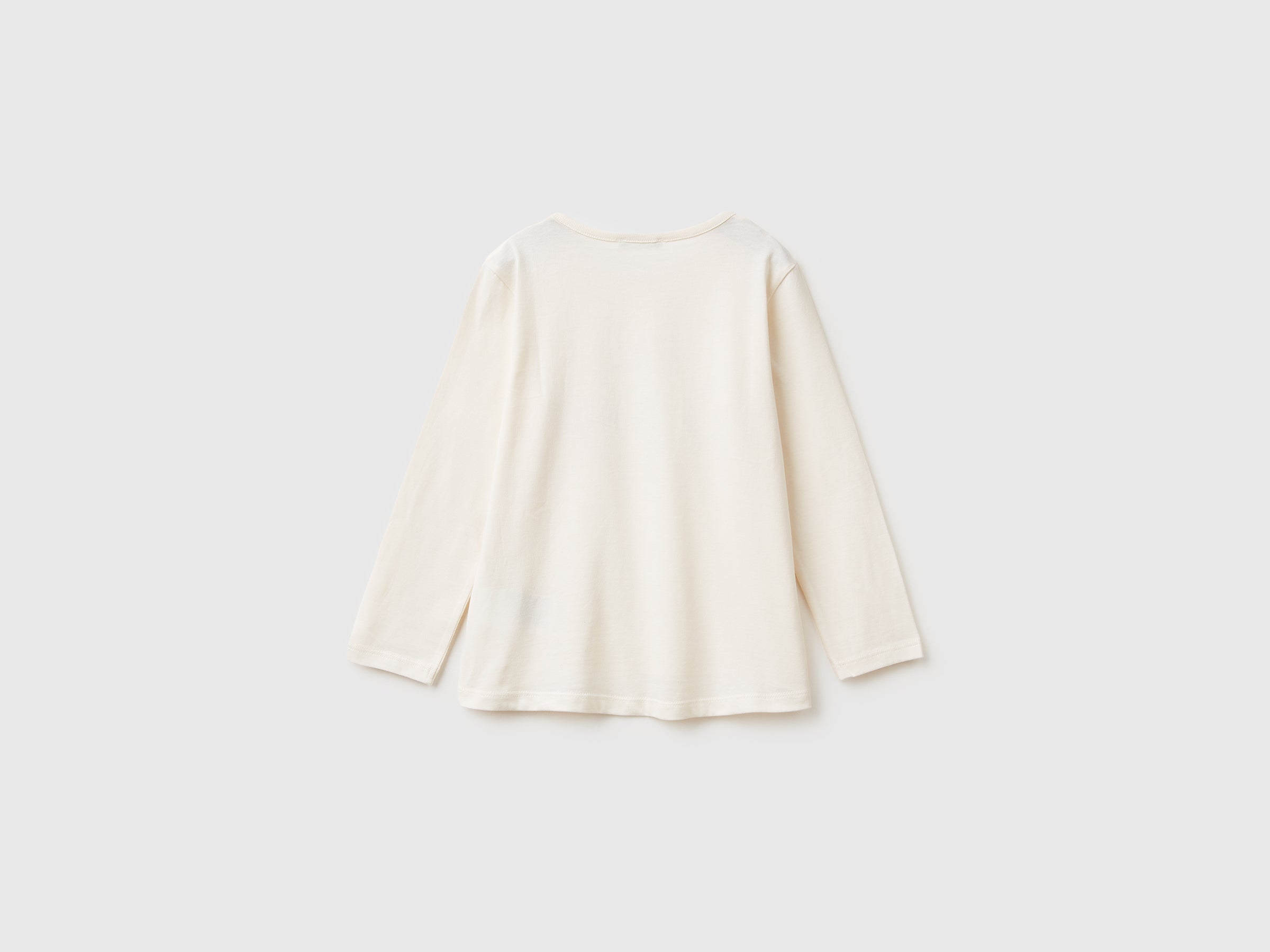 T-shirt com estampa e bordado - ucb_image_BS