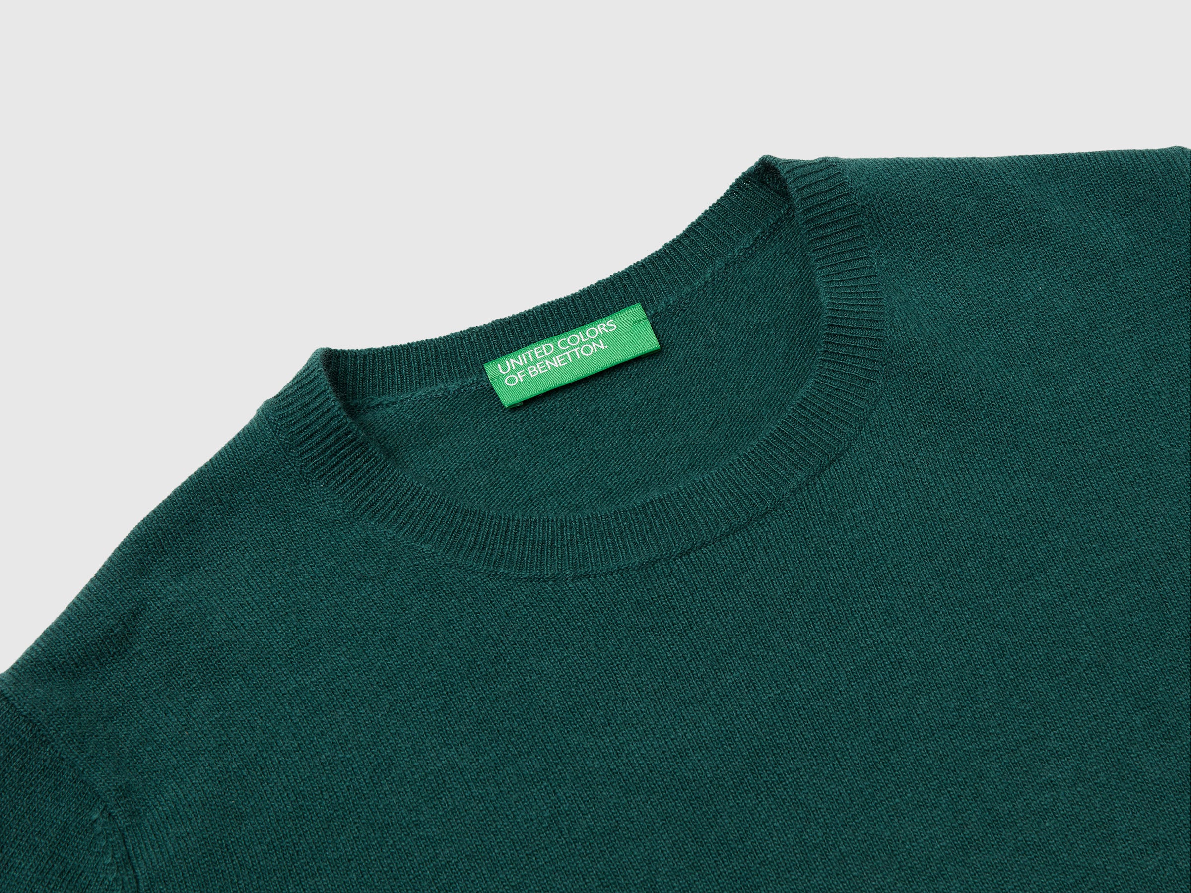 Camisola de gola redonda verde em lã Merino - ucb_image_DS1