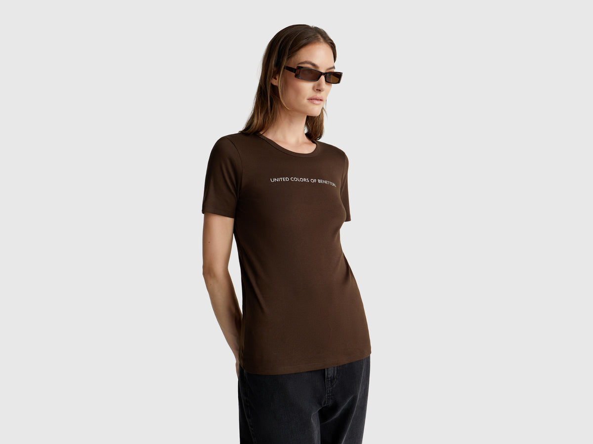 T-shirt in 100% cotton with glitter print logo