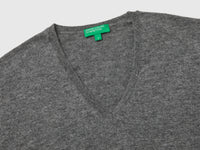 Camisola decote em V cinza em pura lã Merino - ucb_image_DS1