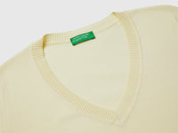 Camisola amarelo claro em algodão tricot com decote em V - ucb_image_DS1