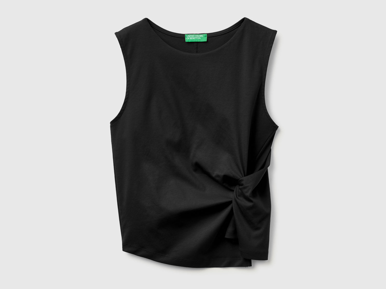 Top with knot - ucb_image_FS
