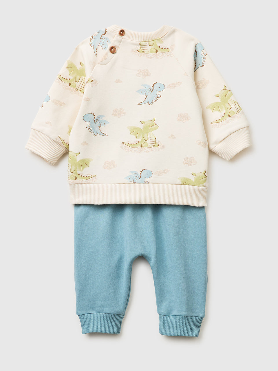 Stretch sweatshirt outfit - ucb_image_BS