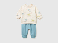 Stretch sweatshirt outfit - ucb_image_FS