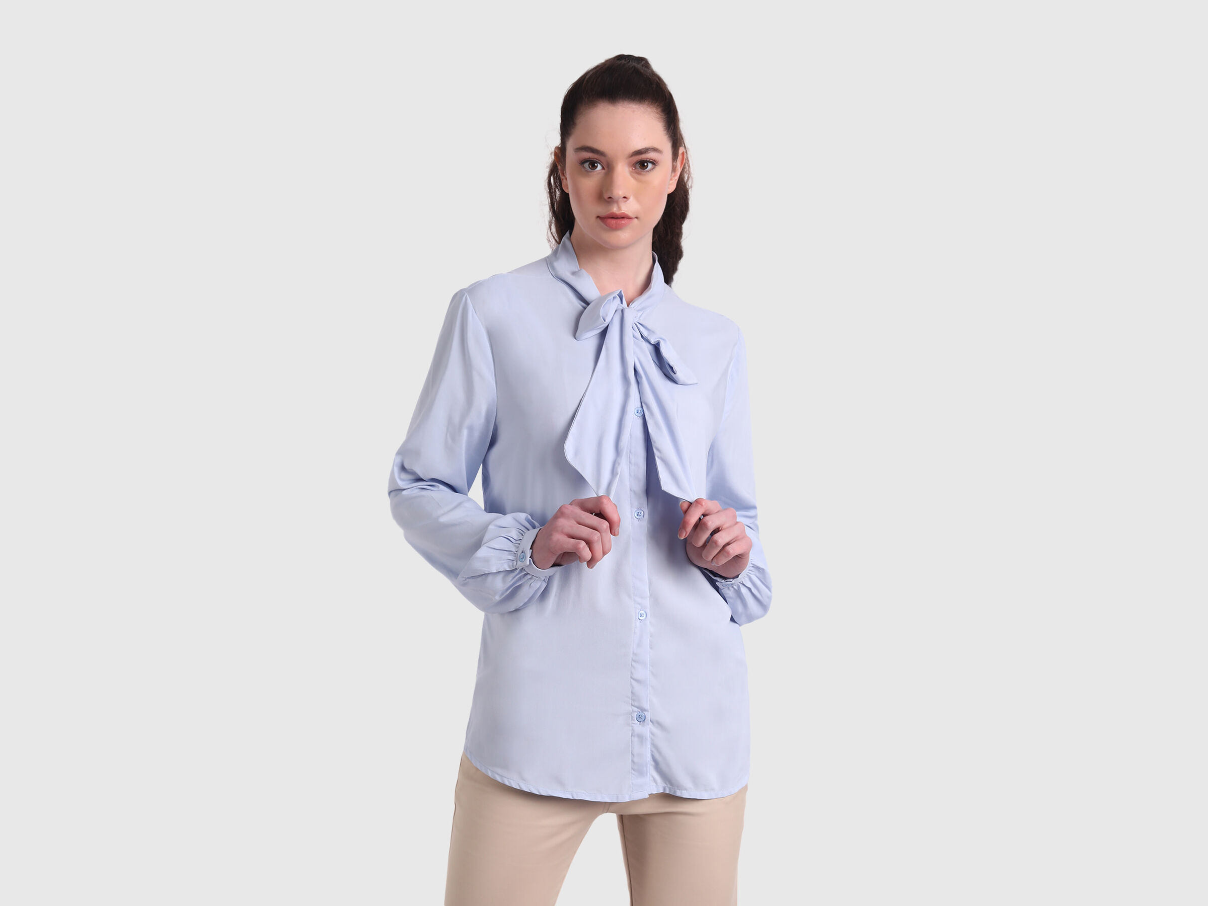 Full sleeved top with pussy bow image number 0