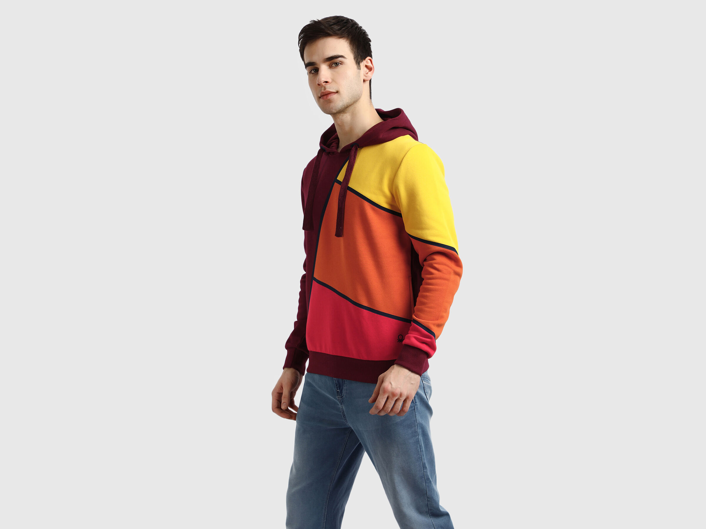 Biased Color Blocked Sweatshirt image number 1