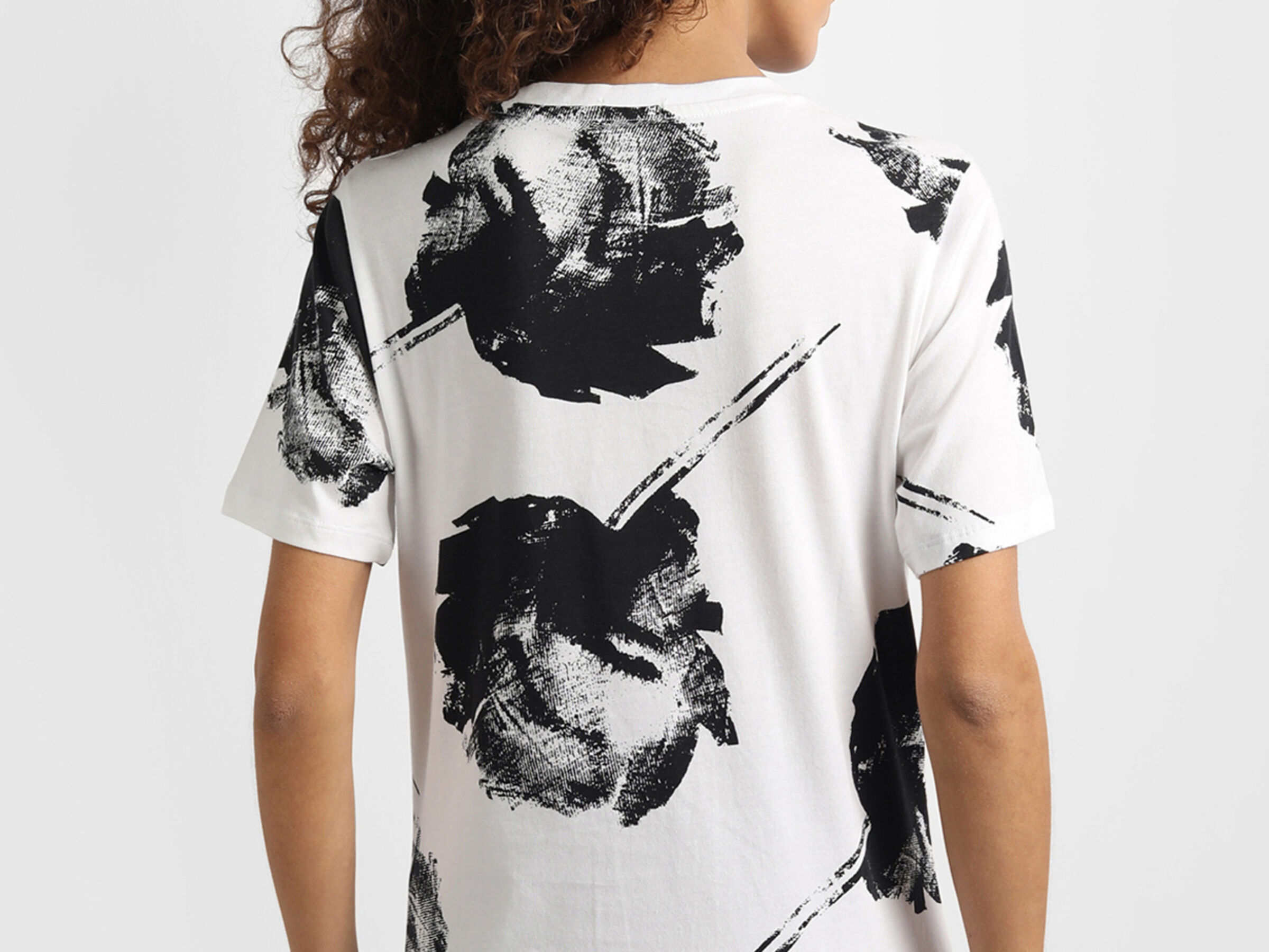 T-Shirt With Natural Vibes Print image number 2