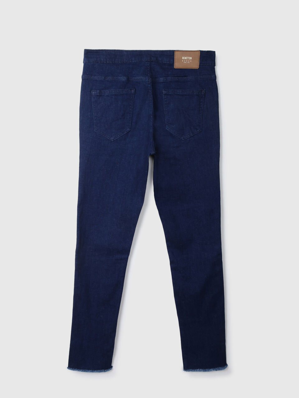Jegging With Clean Waistband & Raw Edge image number 2
