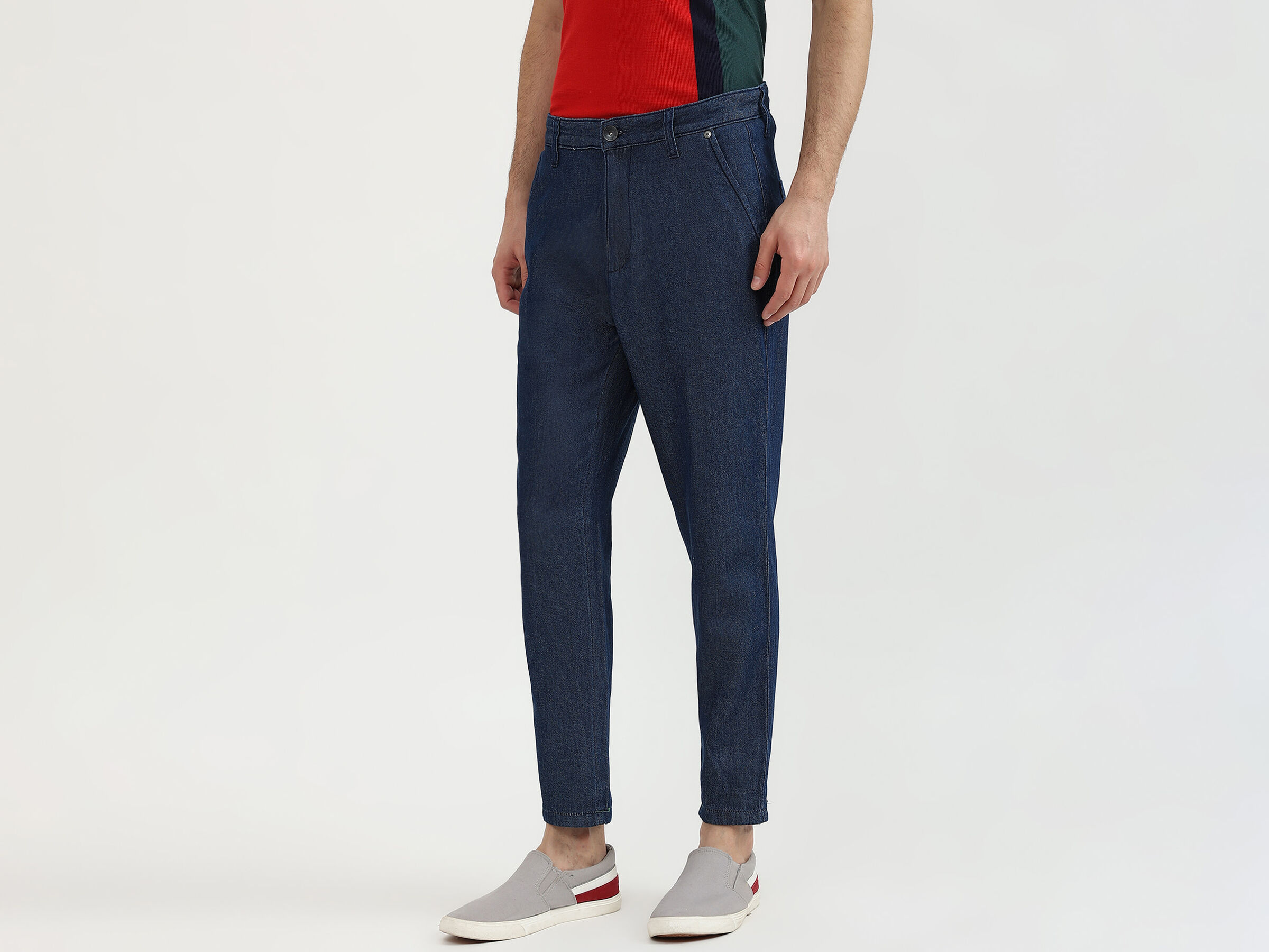 BAGGY FIT LT. WEIGHT JEANS image number 1